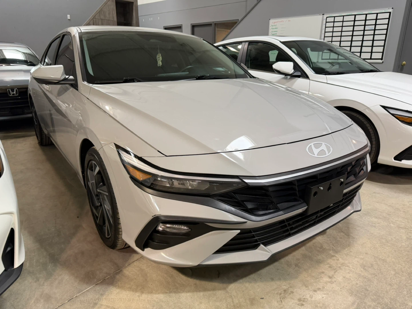 2025 Hyundai Elantra IVT