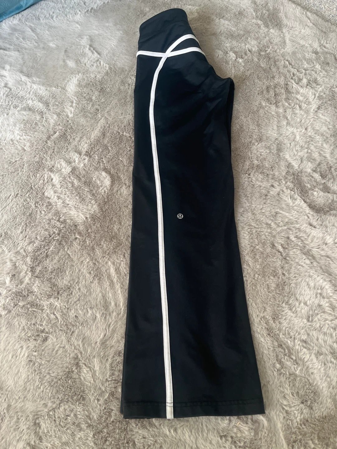 Lululemon Black Flare Athletic Pants - photo 2