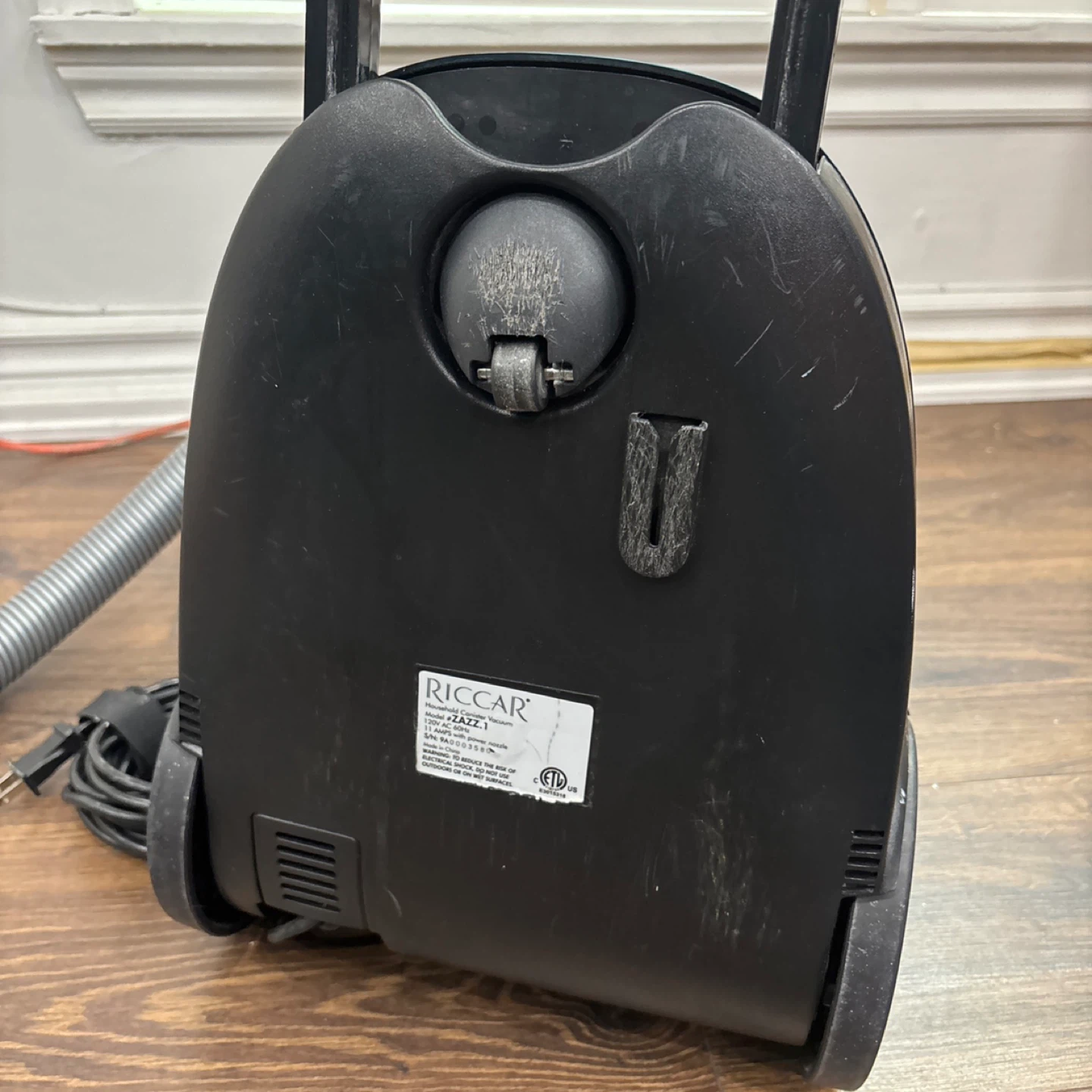 Riccar Pizzazz Vacuum Cleaner with Attachments - photo 4