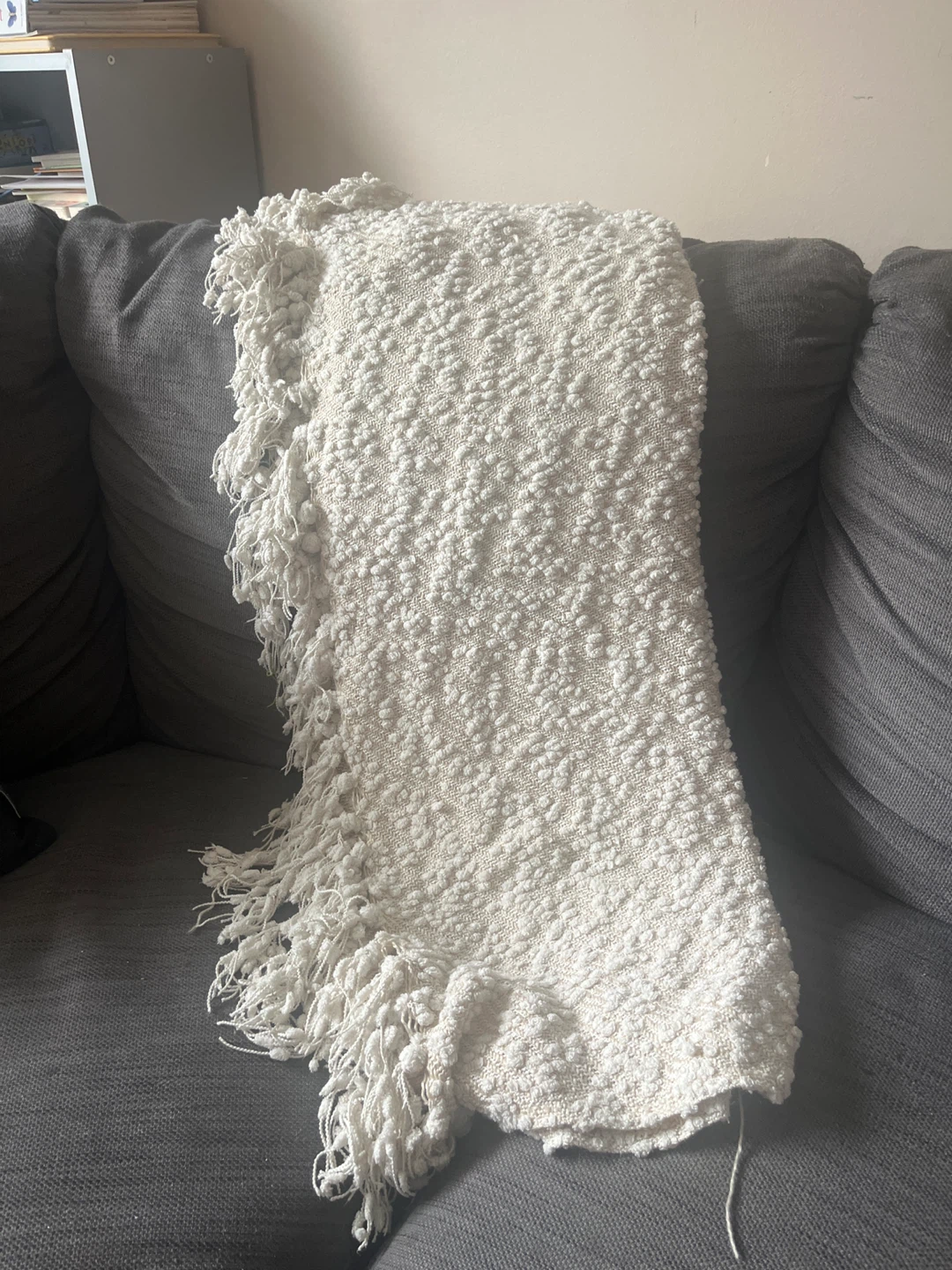 Cream Textured Throw Blanket #Freecycle