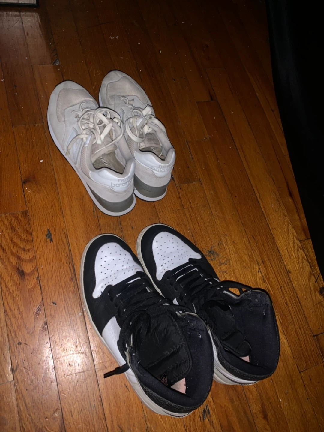 Air Jordan 1 High and New balance beaters