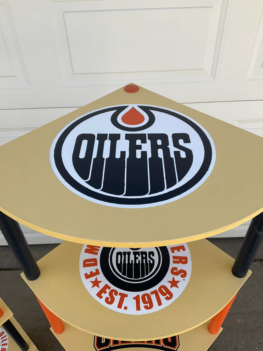 Two Oilers Corner Shelves - photo 3