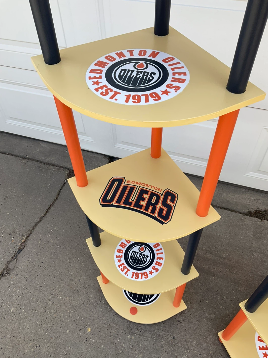 Two Oilers Corner Shelves - photo 5