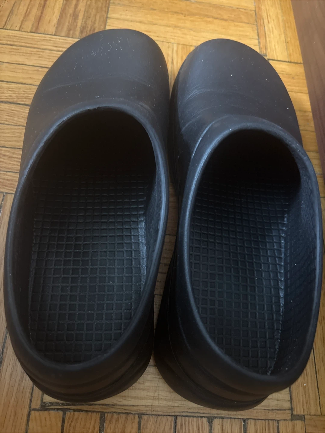 WAKO Black Slip-Resistant Clogs shoes - photo 3