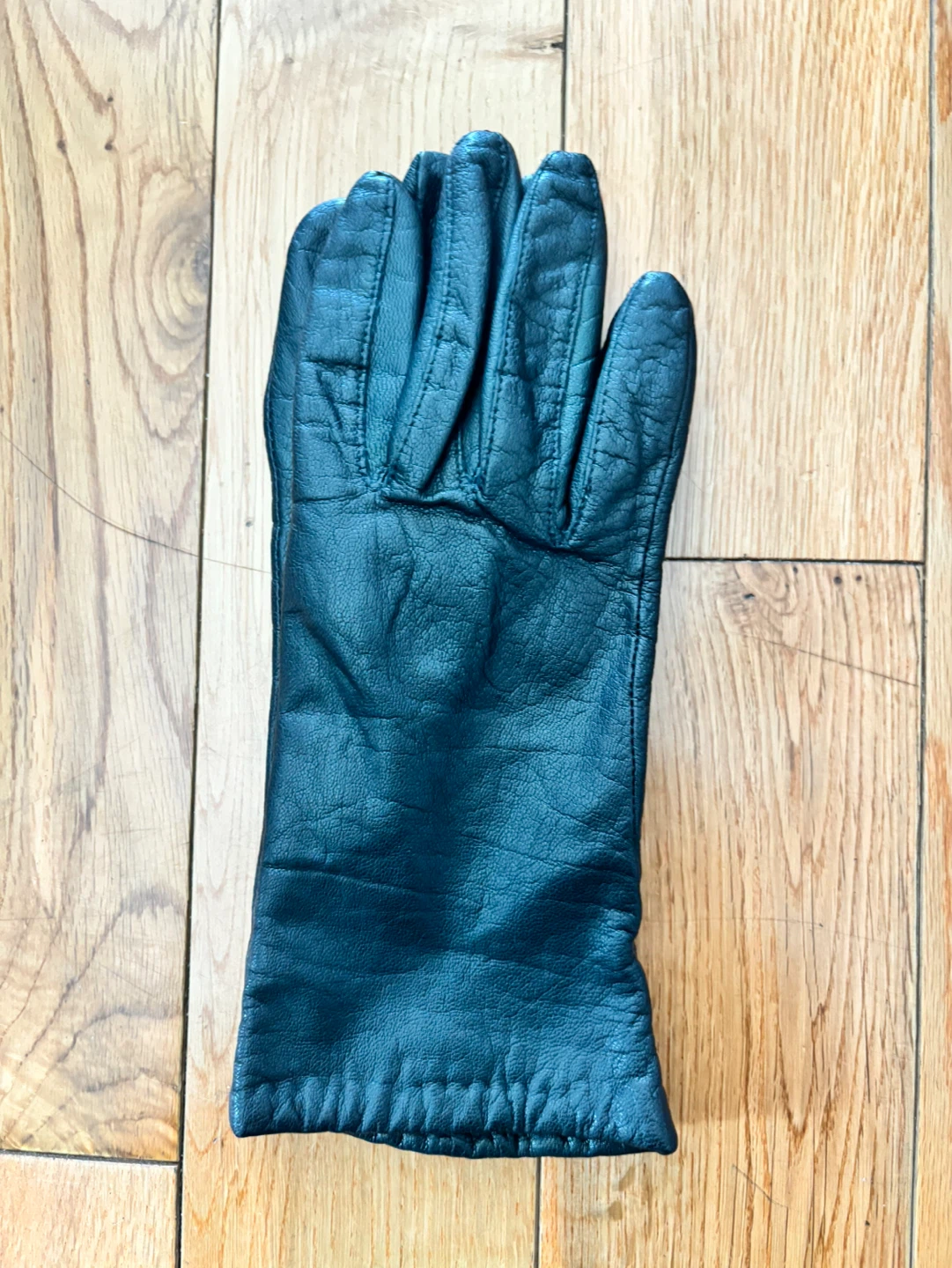Ladies Black Leather Gloves (2 pairs) - photo 2