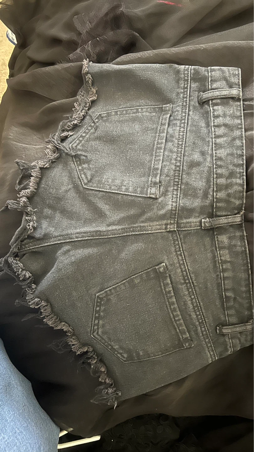 Forever 21 Black Lace-Up Denim Shorts - Size L - photo 3