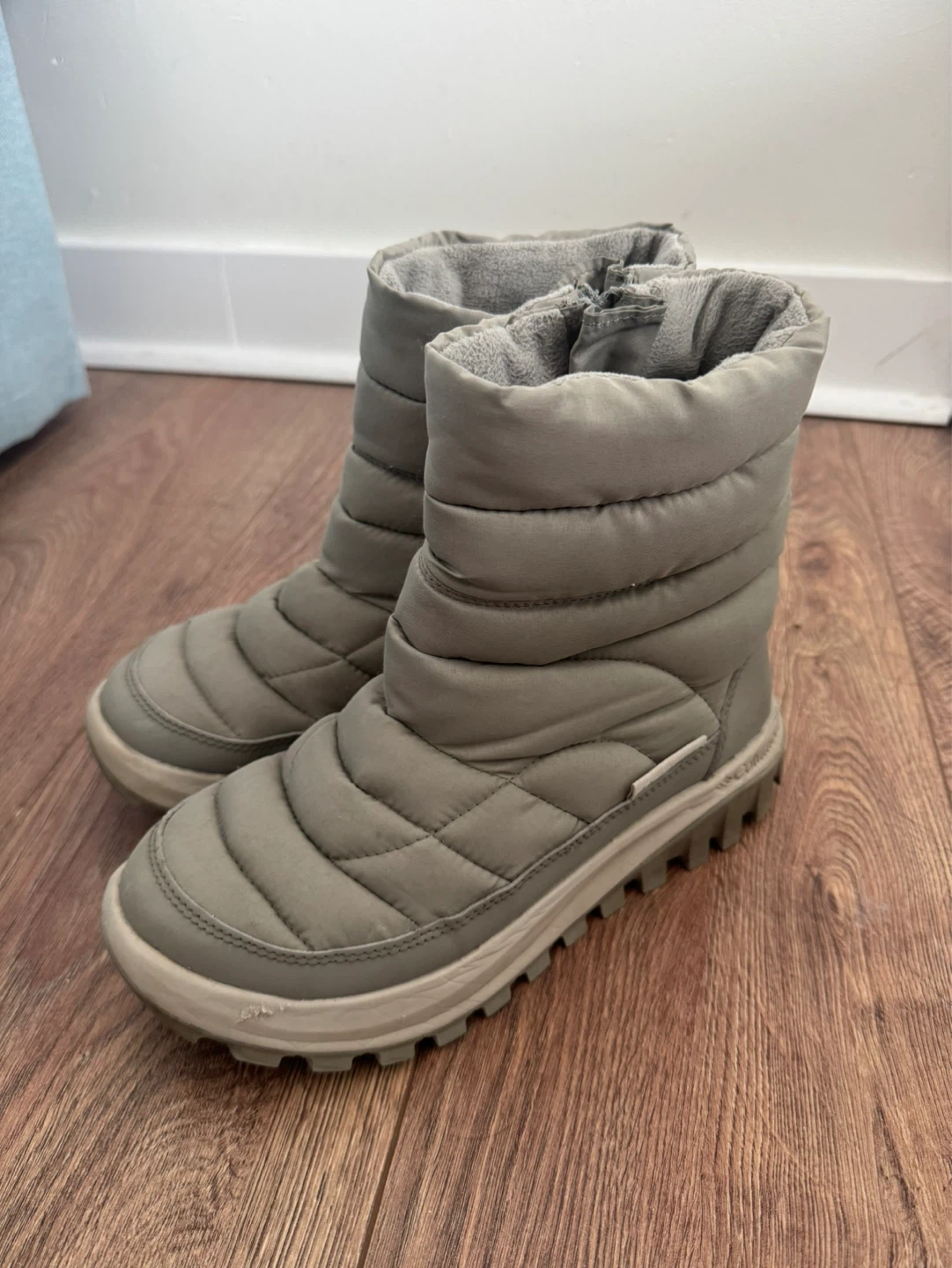 Columbia Women's Winter Boots Size 7