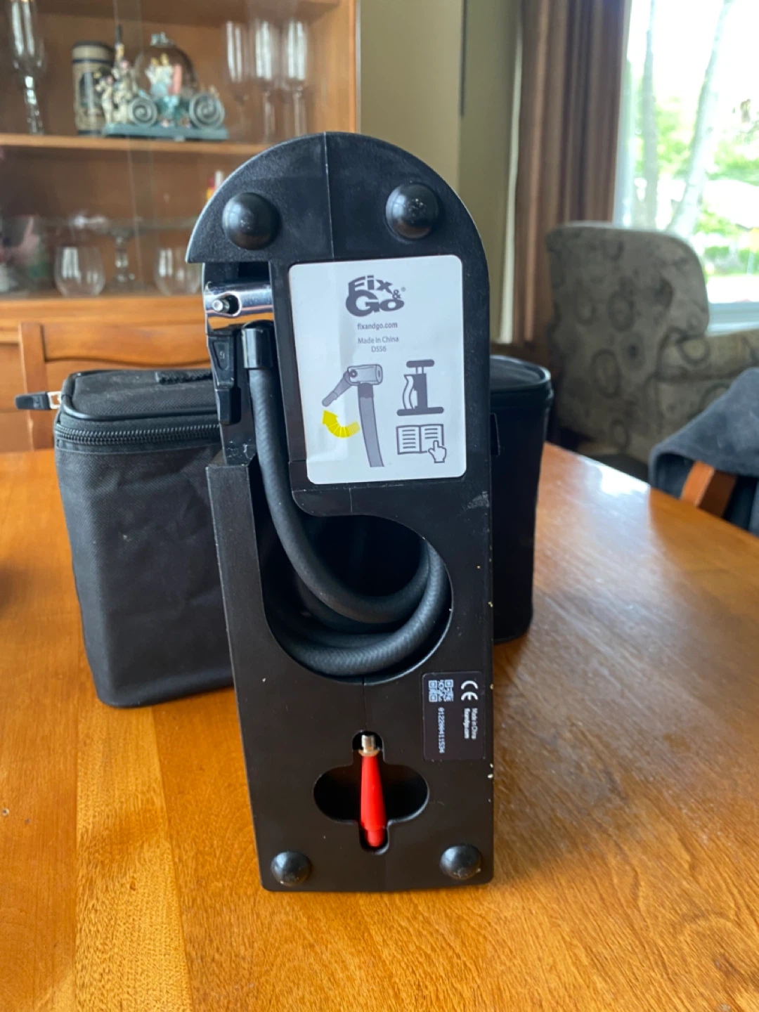 FIX & GO Tire Inflator with Case - photo 2