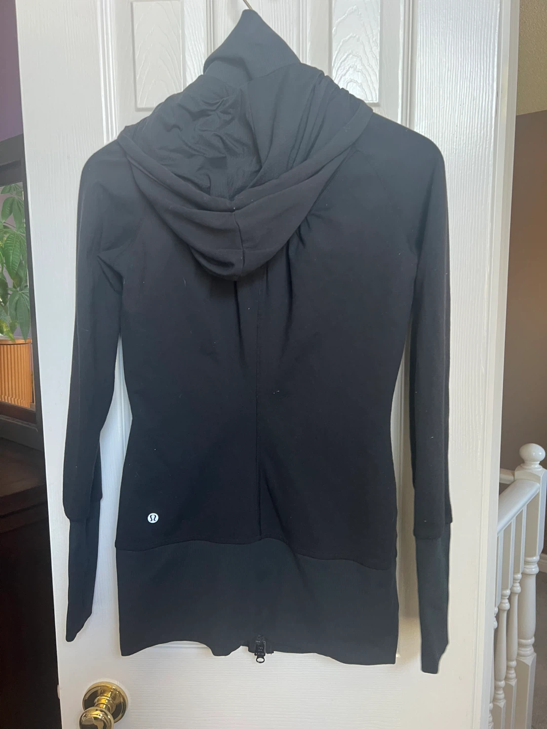 Lululemon Black Hooded Zip-Up Jacket Size 4 - photo 2