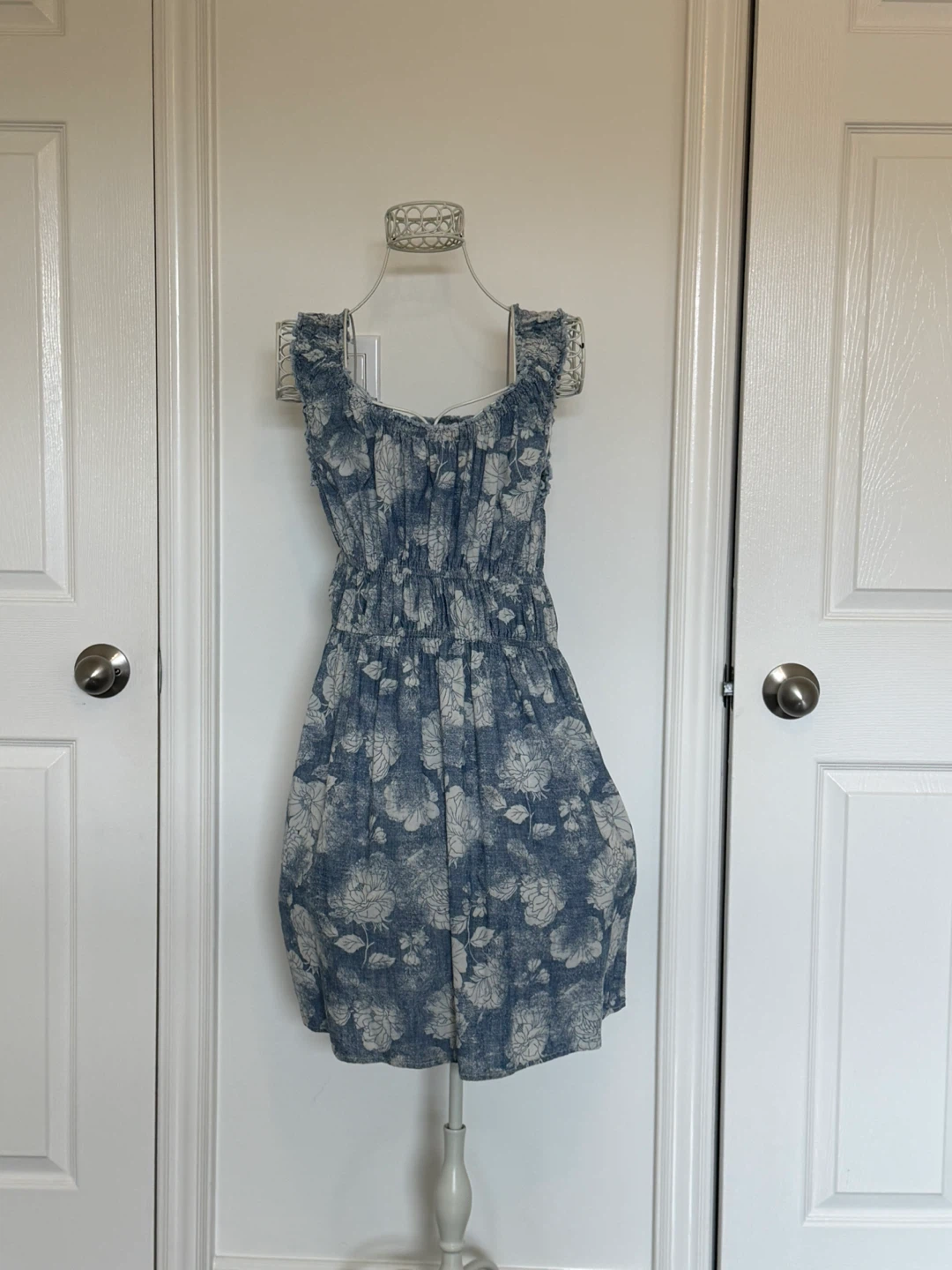 American Eagle Blue Floral Dress Size S-Reduced!