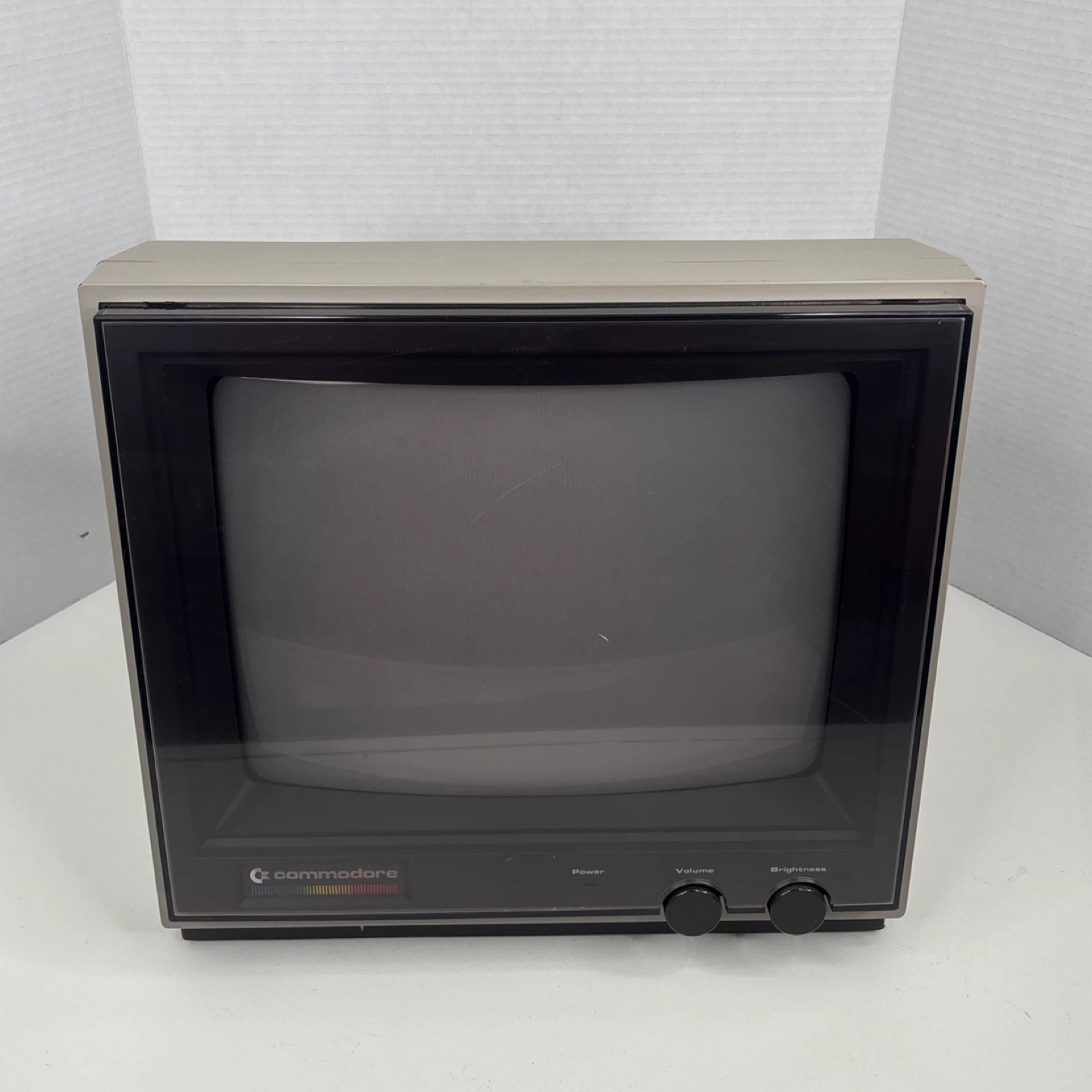 Vintage Commodore Gaming Monitor with Stand - photo 5