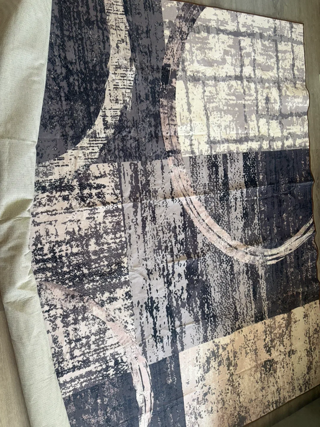 Wymond Modern Abstract Carpet - Bungalow Rose - photo 2