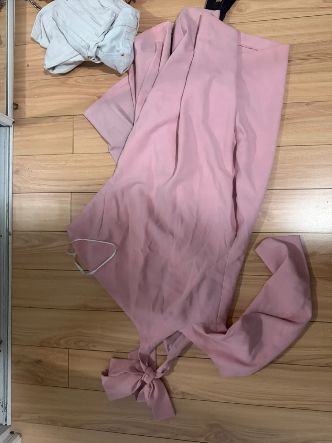 Pink tie-sleeve dress