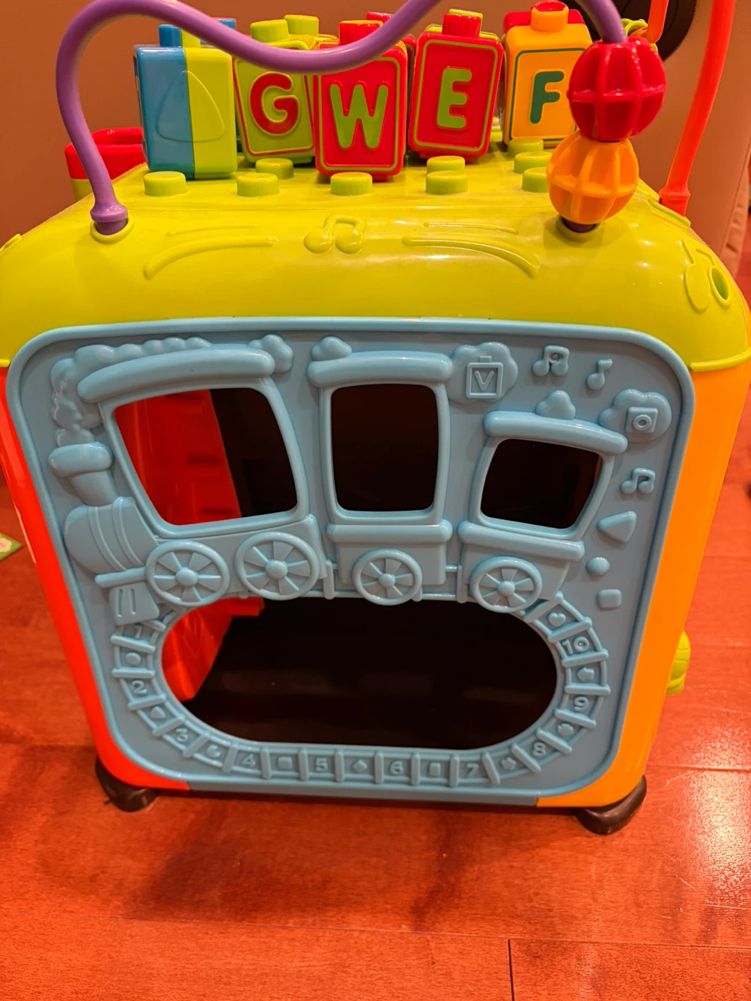 VTech Ultimate Alphabet Activity Cube - photo 4