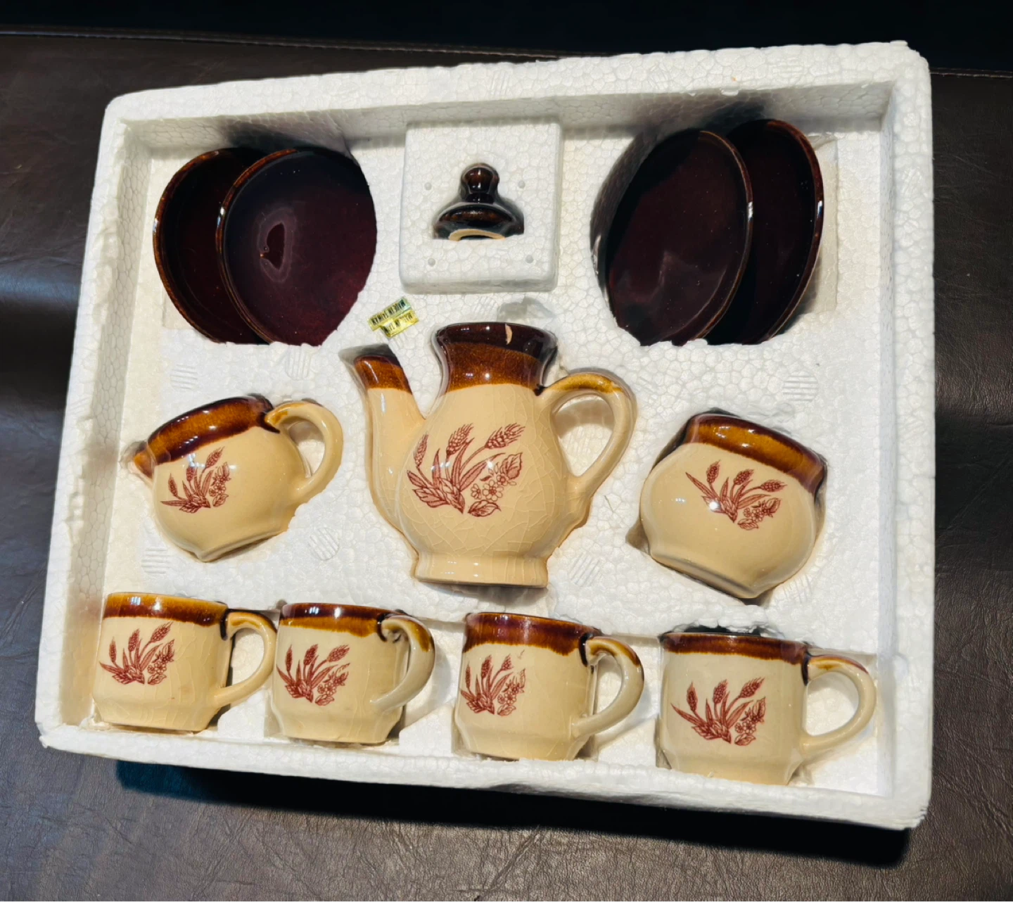 VINTAGE MINIATURE TOY TEA SET - photo 2