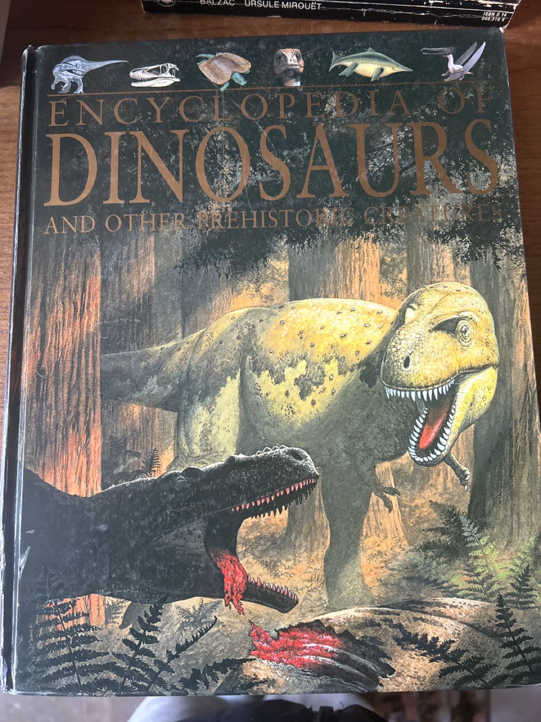 Encyclopedia of Dinosaurs and Other Prehistoric Creatures