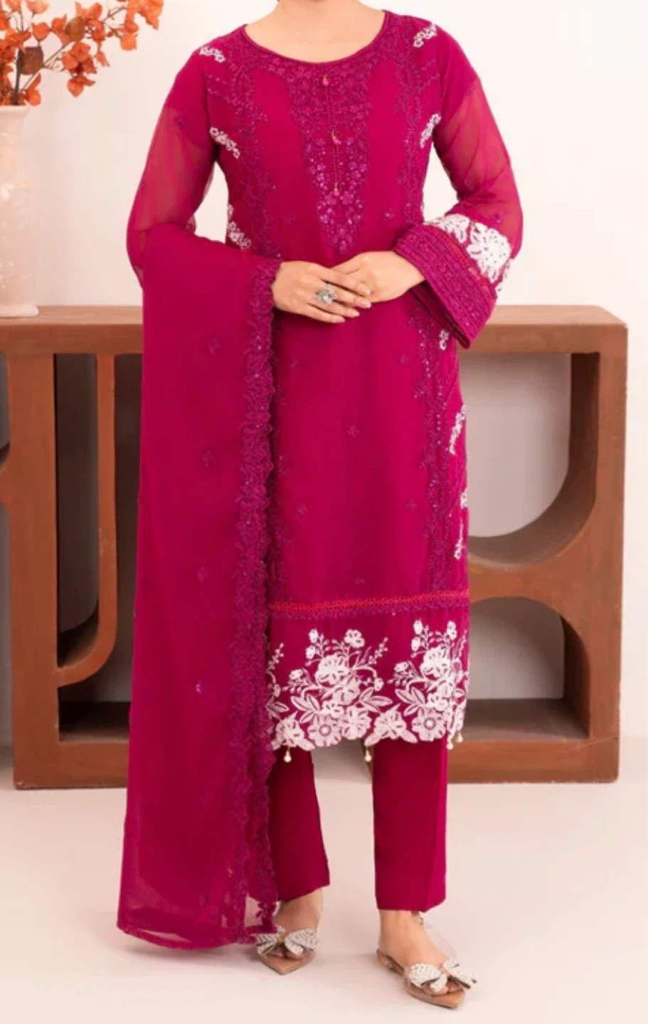 Women's Magenta Embroidered Kurti with Pants and Dupatta - photo 2