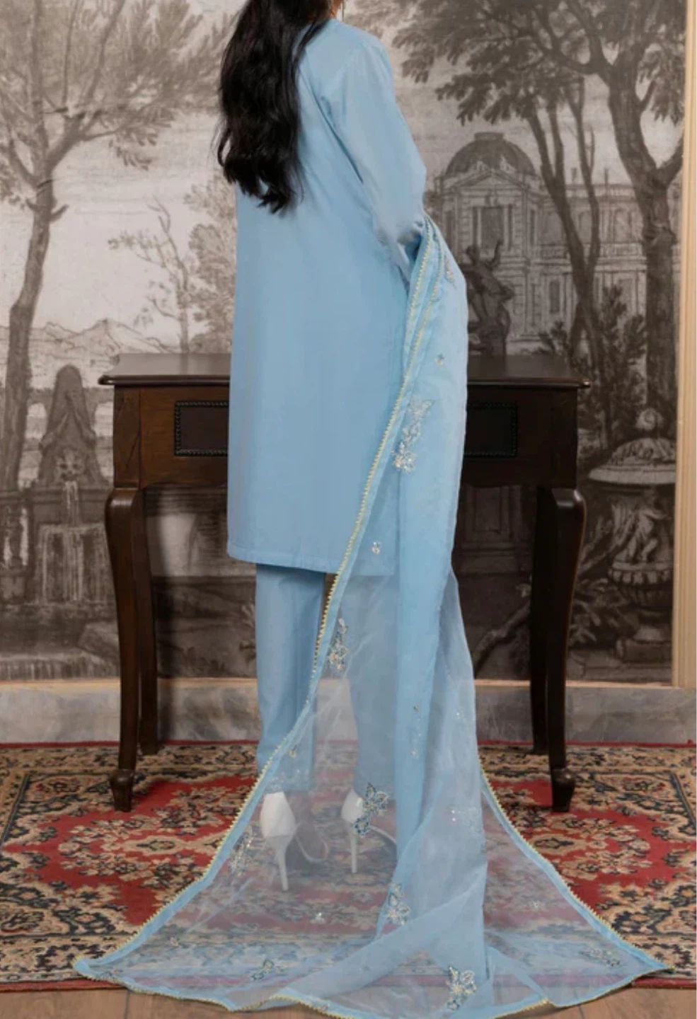 Blue Embroidered 3-Piece Suit with Dupatta - photo 2