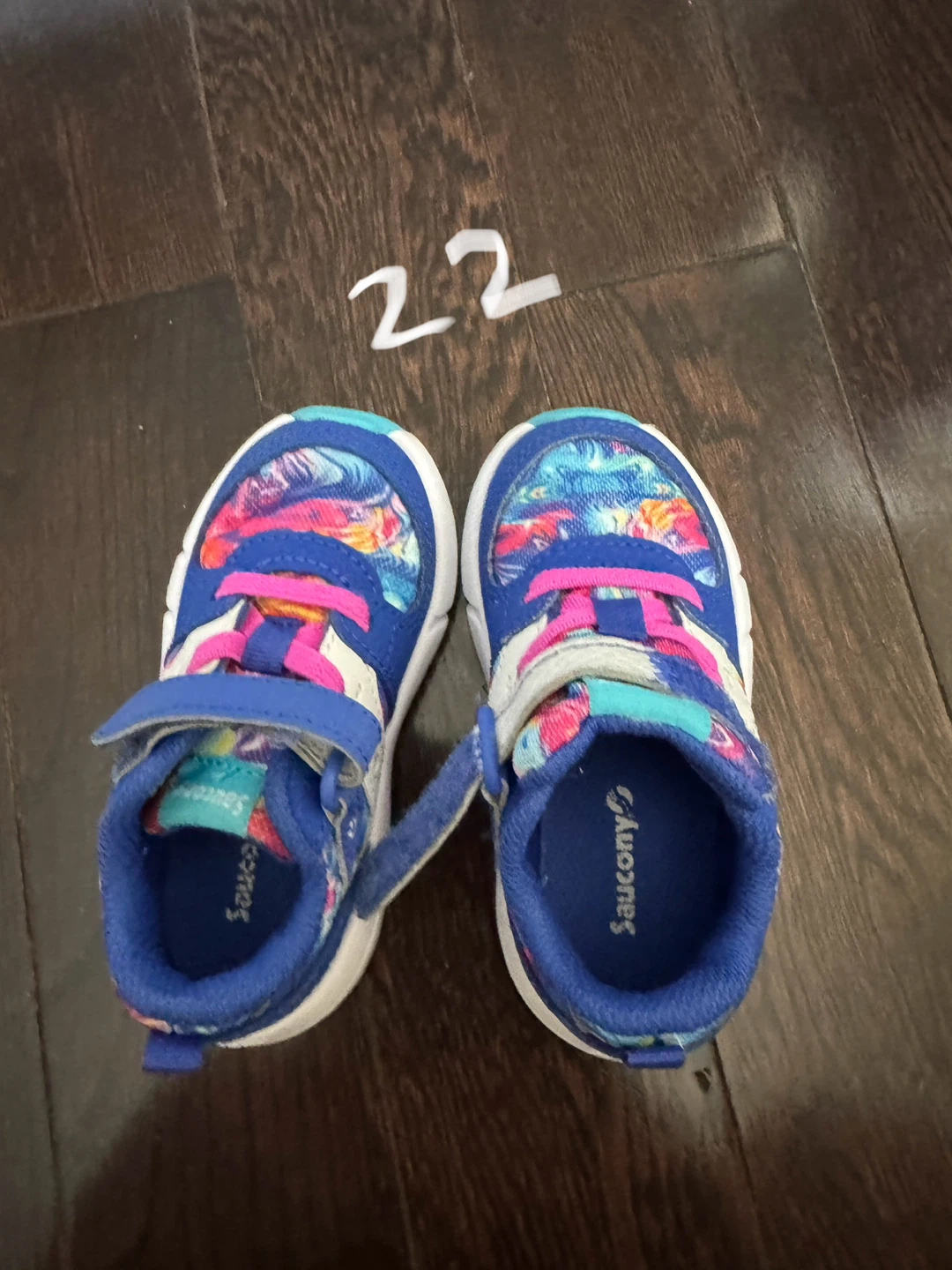 Toddler Shoes Size 22/5