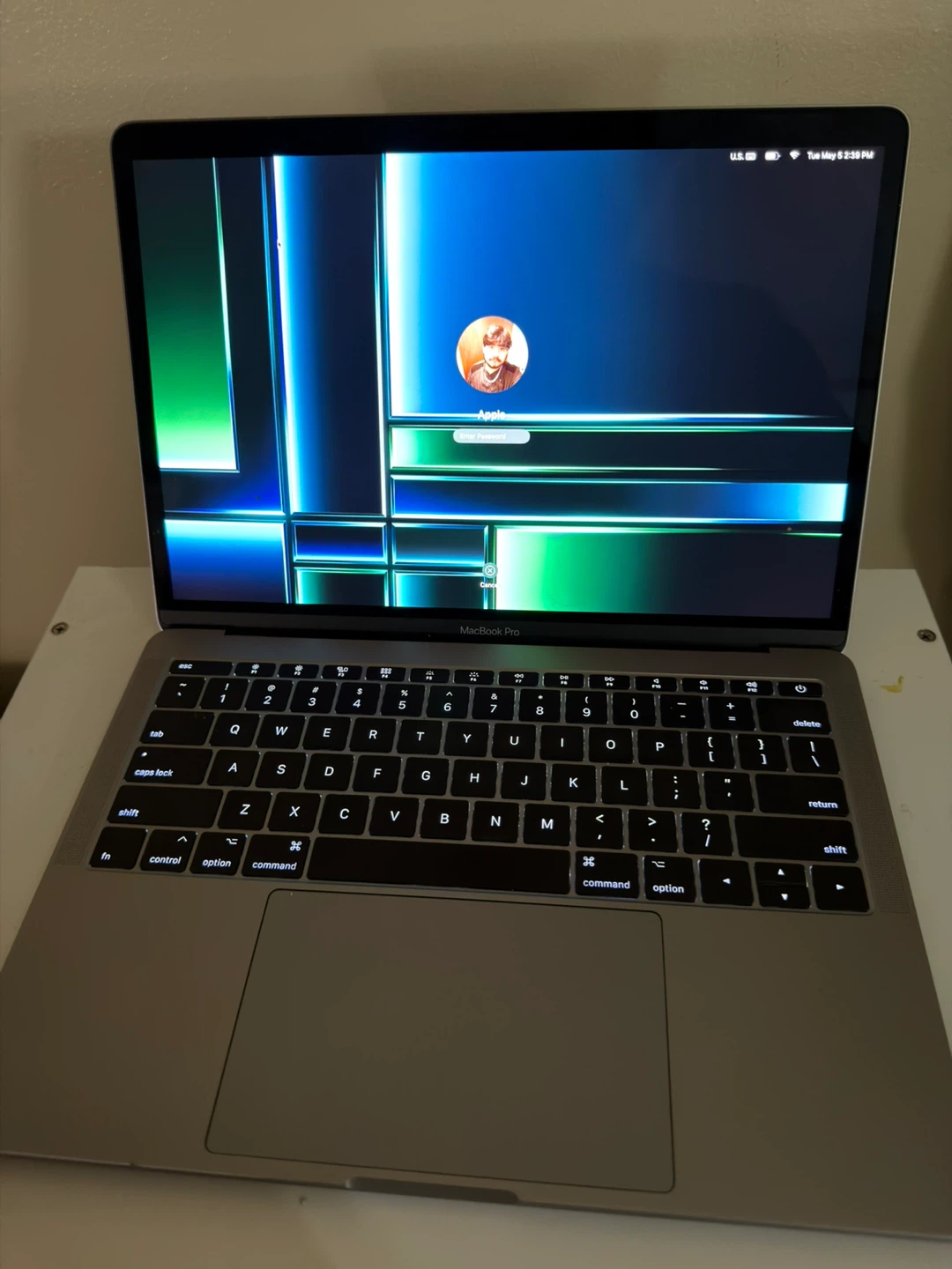 Apple MacBook Pro Laptop - photo 4