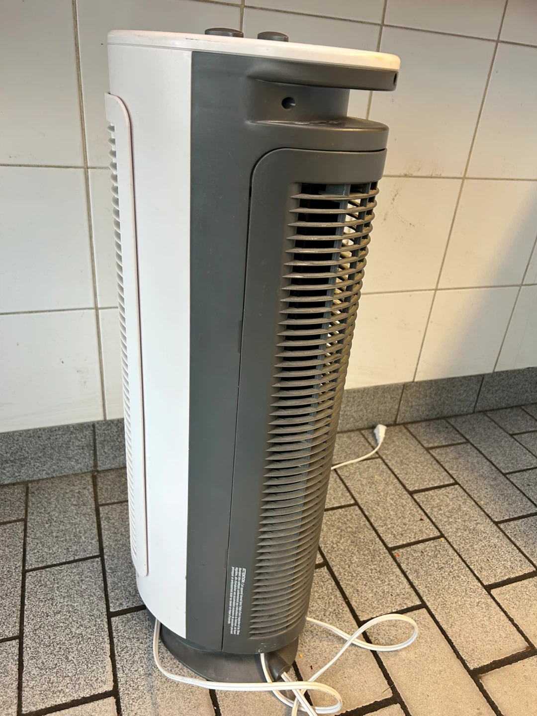 Sunbeam Tower Fan - photo 2