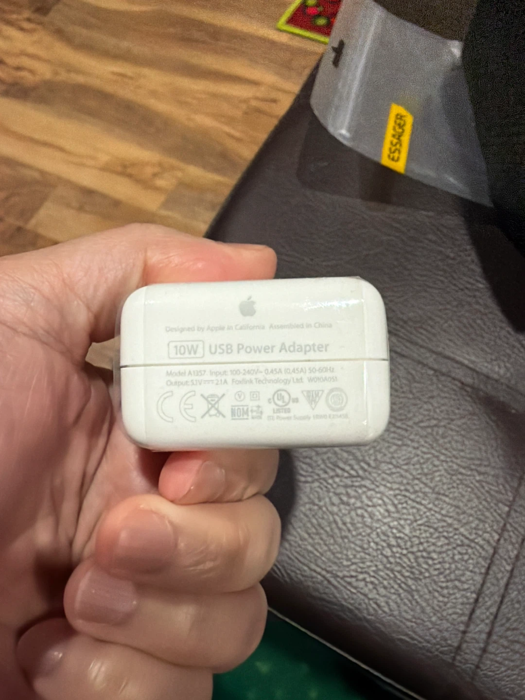Apple 10W USB Power Adapter A1357