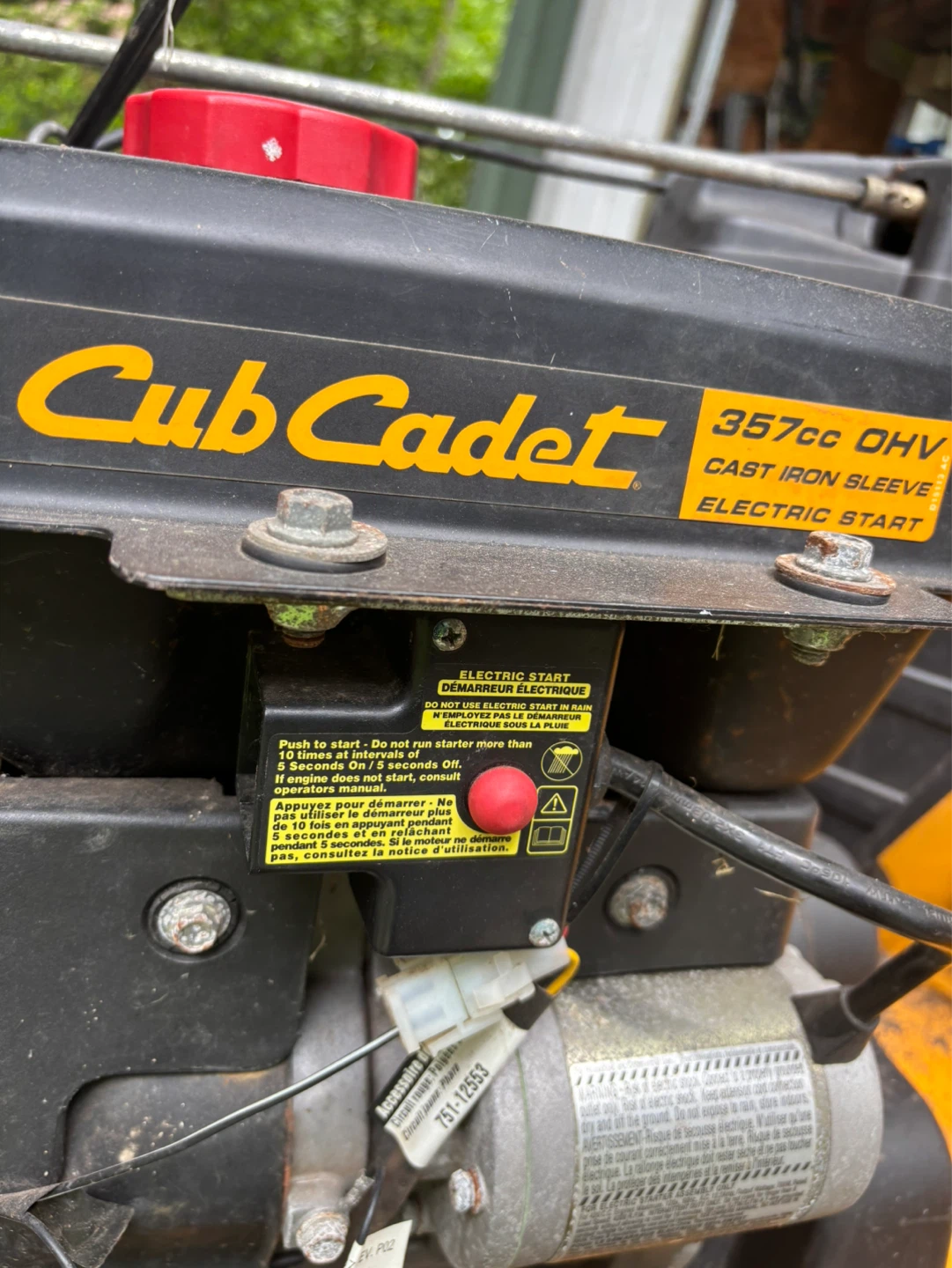 Cub Cadet 357cc OHV Snow Blower - photo 3