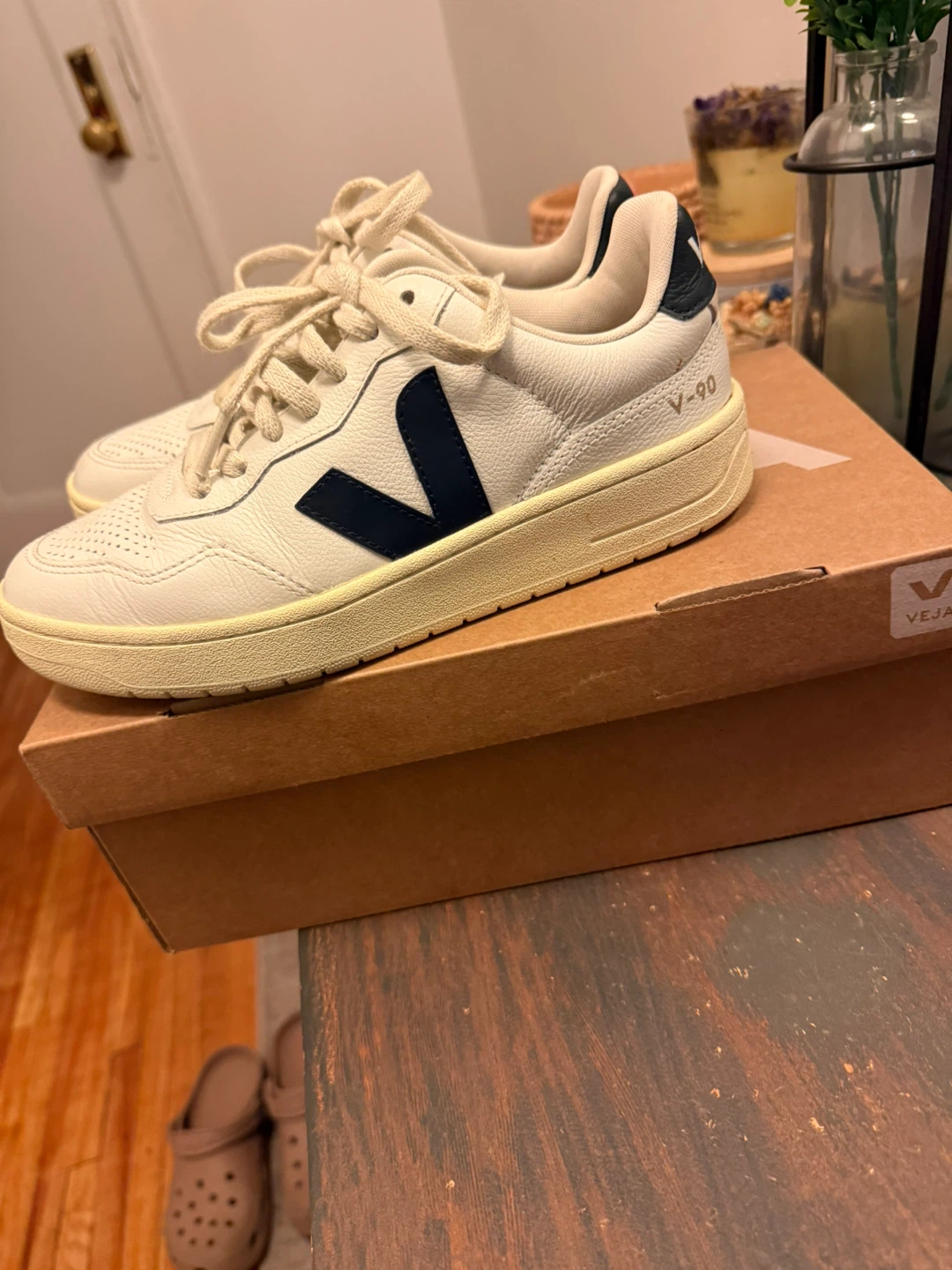 Veja V-90 Leather Low Top Sneakers - photo 3