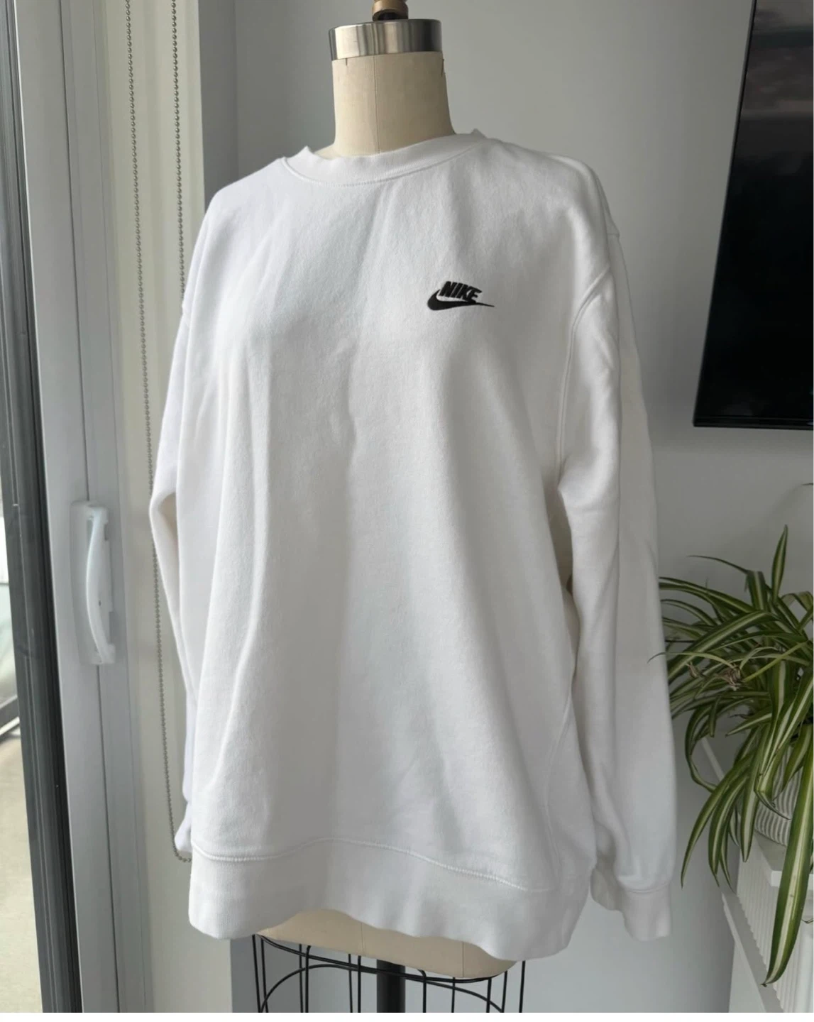 Nike sweater size XL