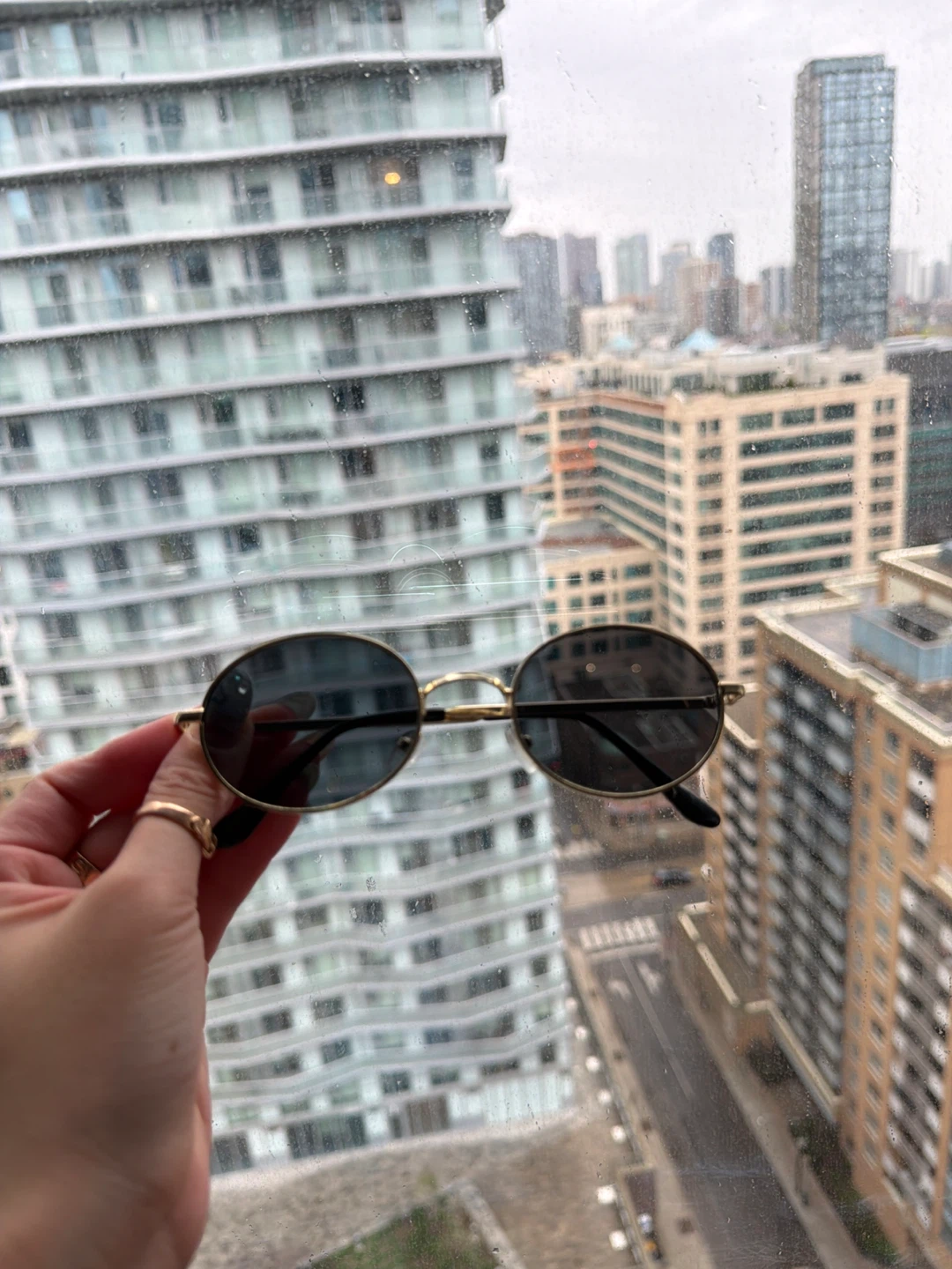 Round Metal Frame Sunglasses