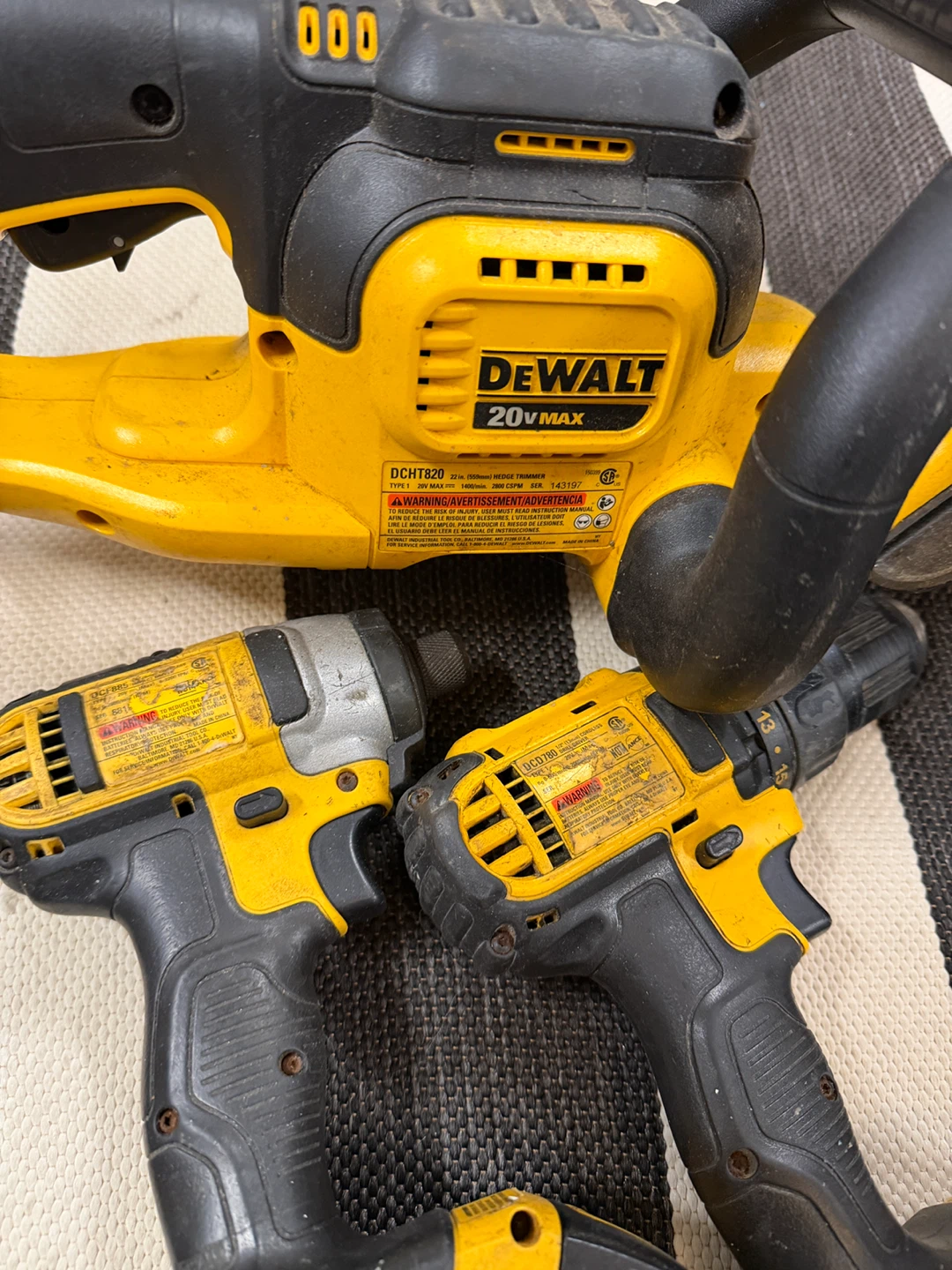 DeWalt Hedge Trimmer, Drill, and Impact Driver Set - photo 4
