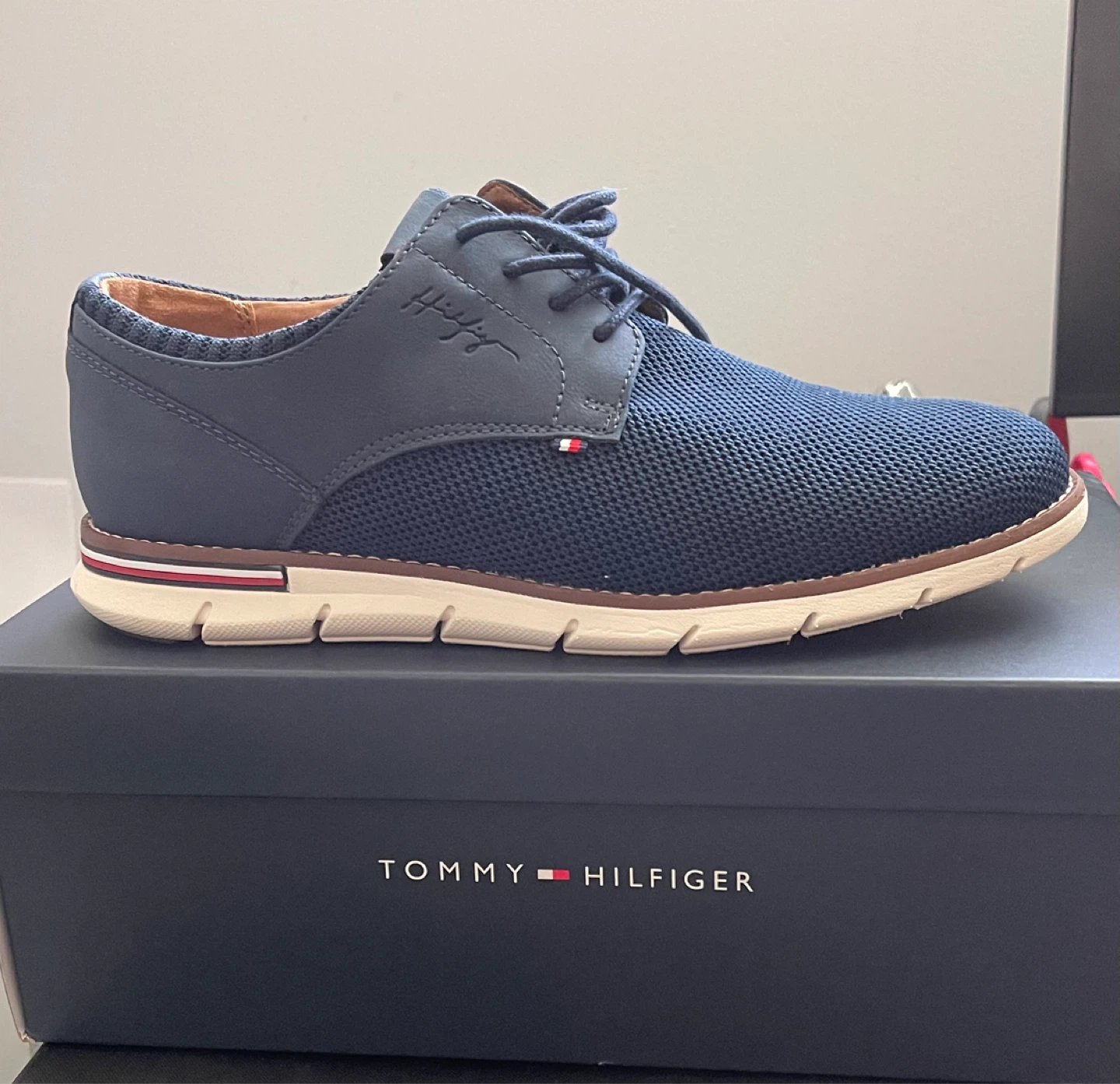 Tommy Hilfiger Men's Dark Blue Dress Sneaker Shoes Size 7.5 M - photo 2