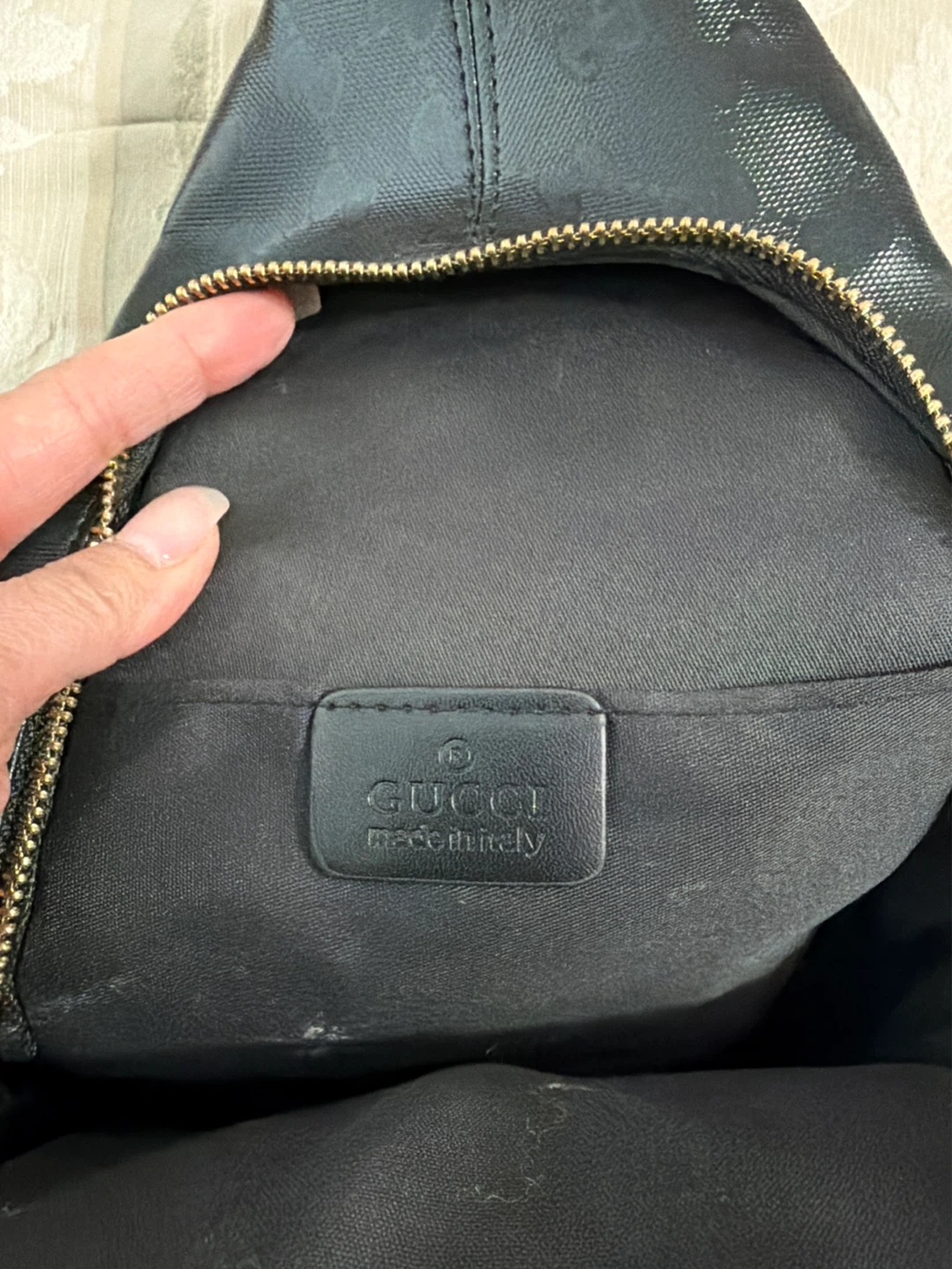 Gucci Black Monogram Sling Bag - photo 4