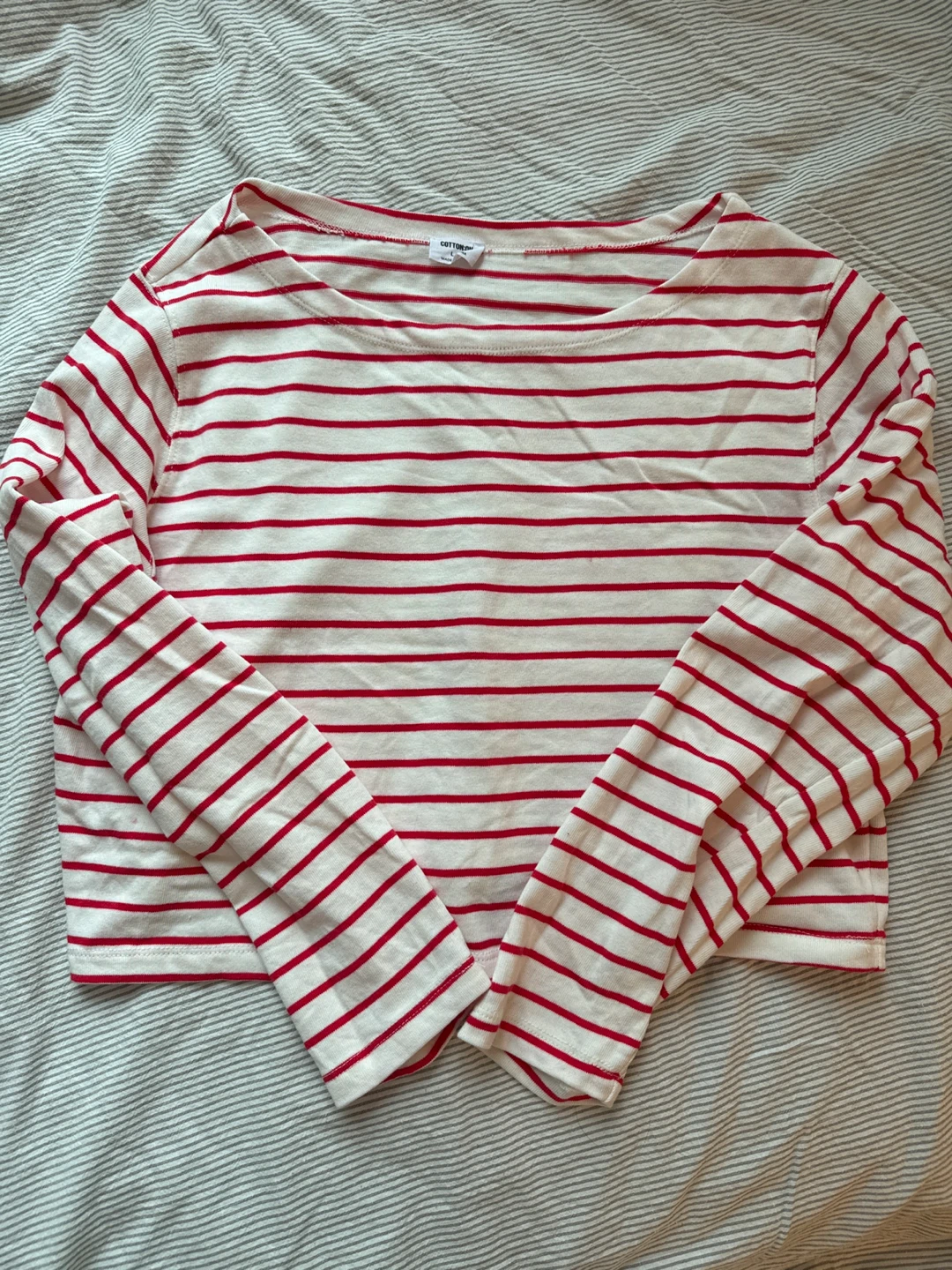 Cotton On Red and White Striped Long Sleeve Cropped Shirt Size L