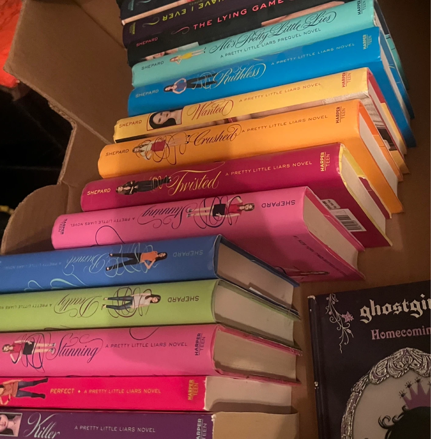 Pretty little liars & lying game book series by Sara Shepard