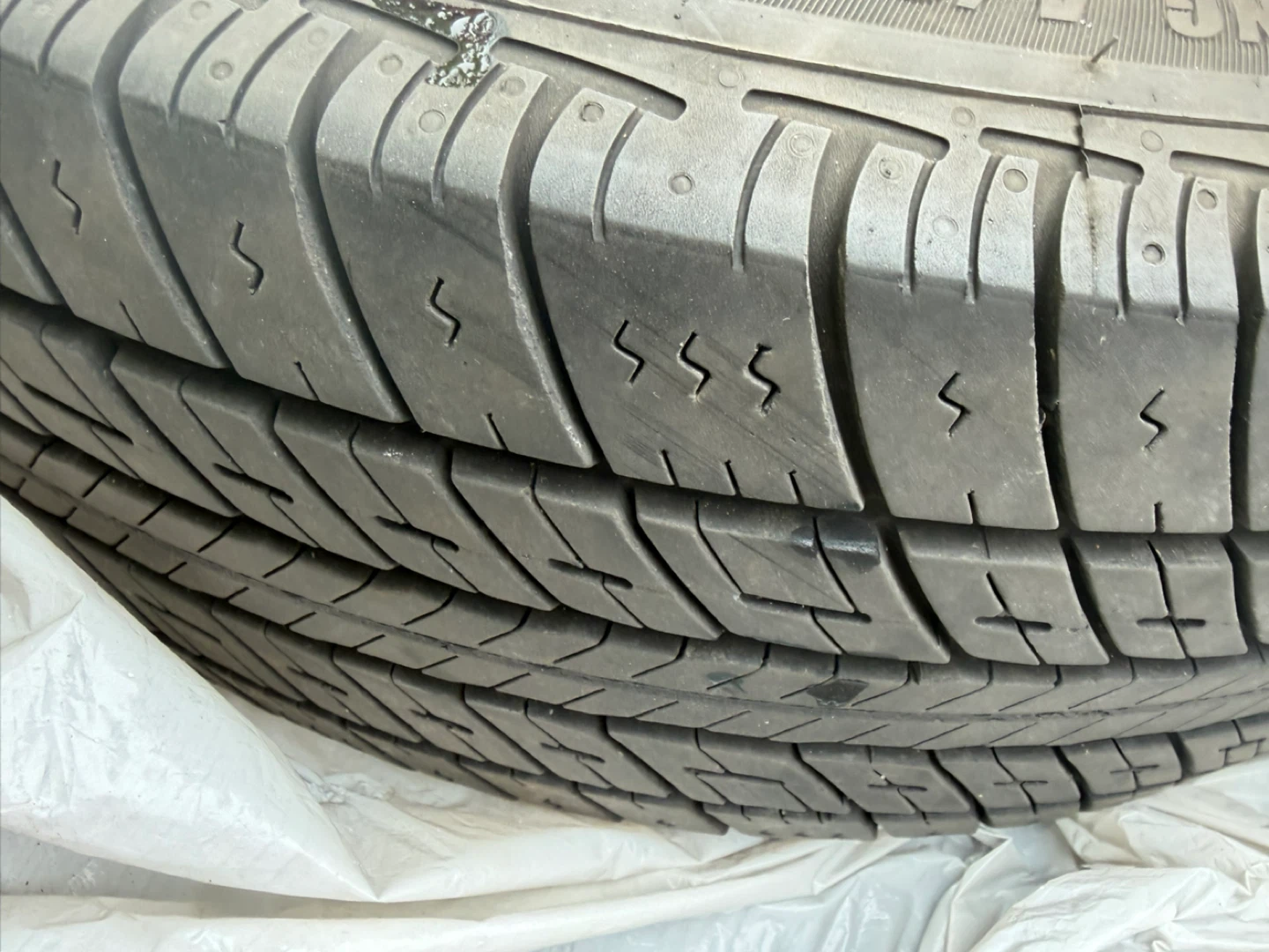 Tiger Paw Touring A/S Tires 195/65R15 91H (Set of 4) - photo 4