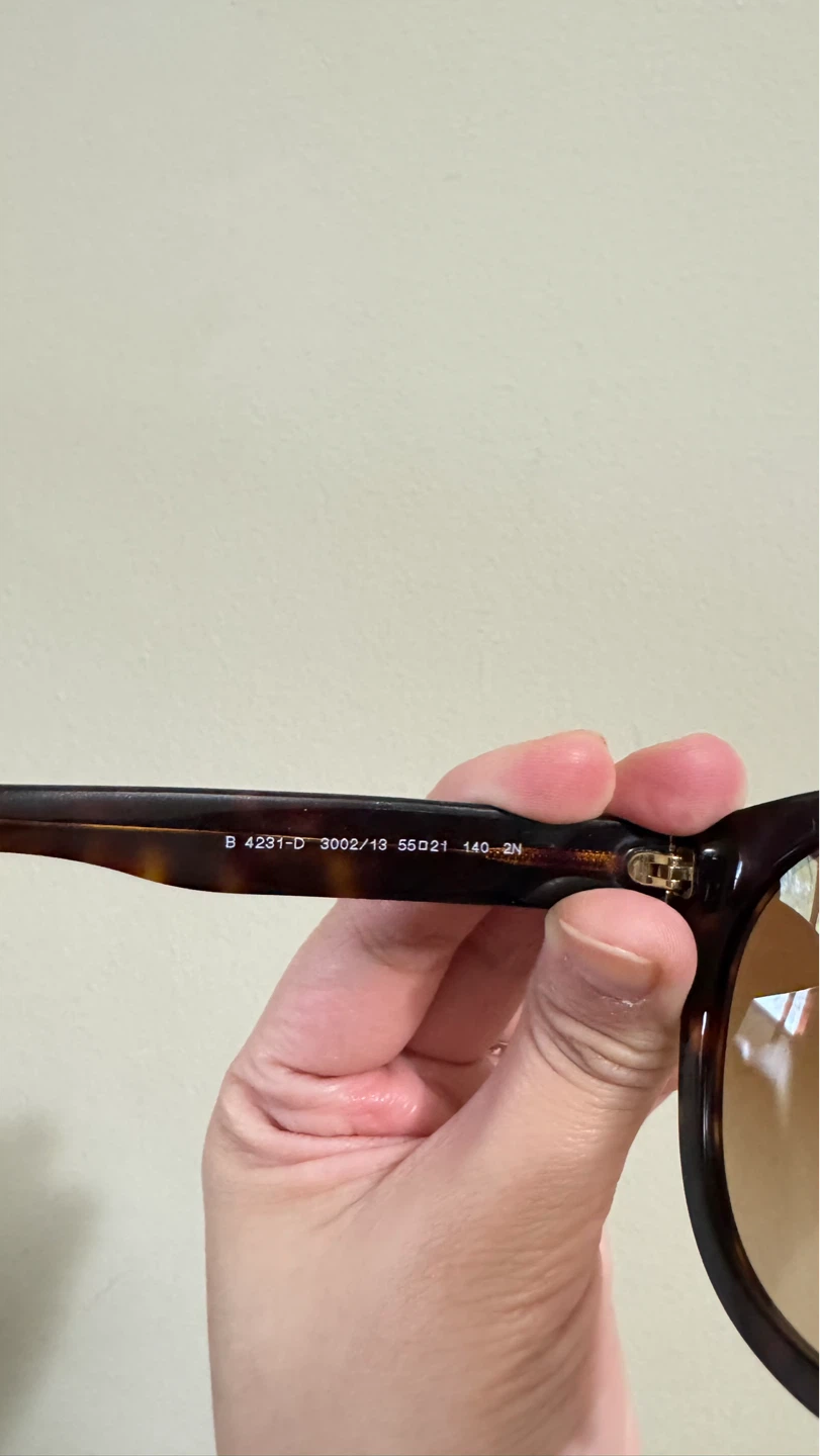 Burberry Women’s Sunglasses AUTHENTIC - photo 5