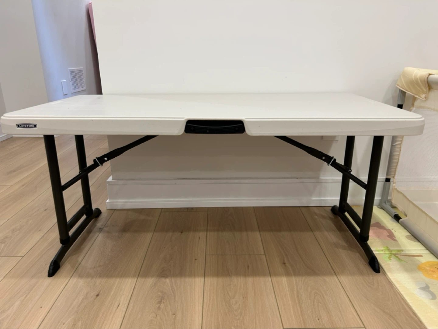 Lifetime Folding Table - photo 3