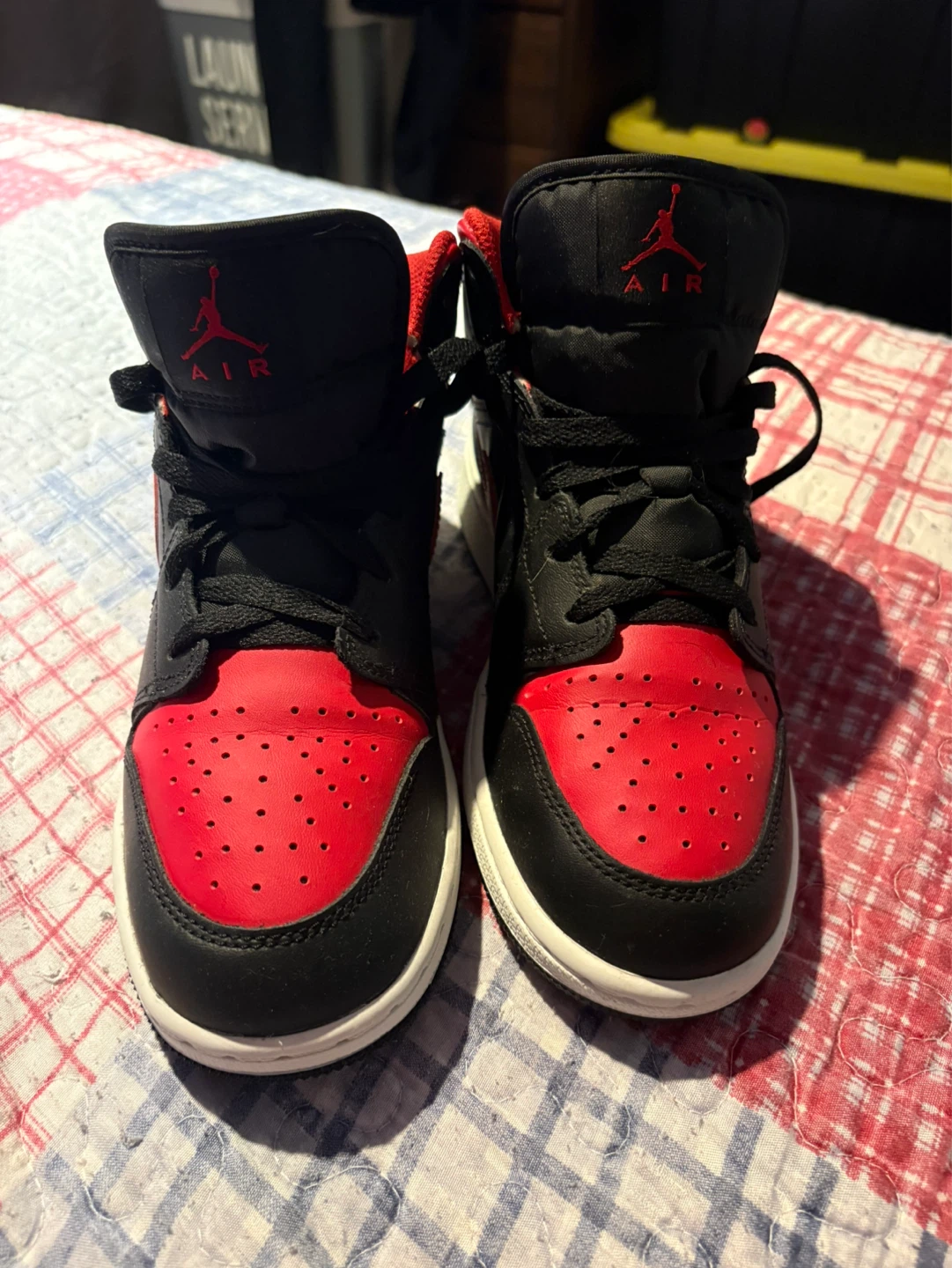 Jordan 1 Mid Youth Size 5.5Y - photo 2