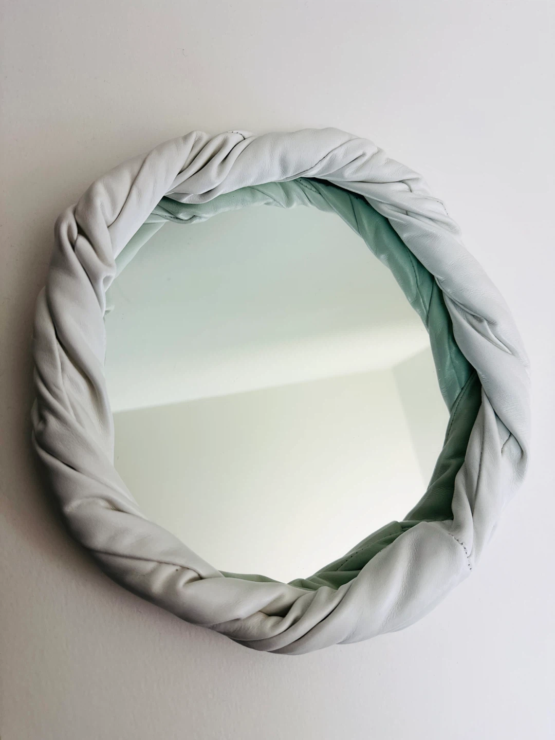 NEW! Mirrored jewelry plate (with leather) - photo 3