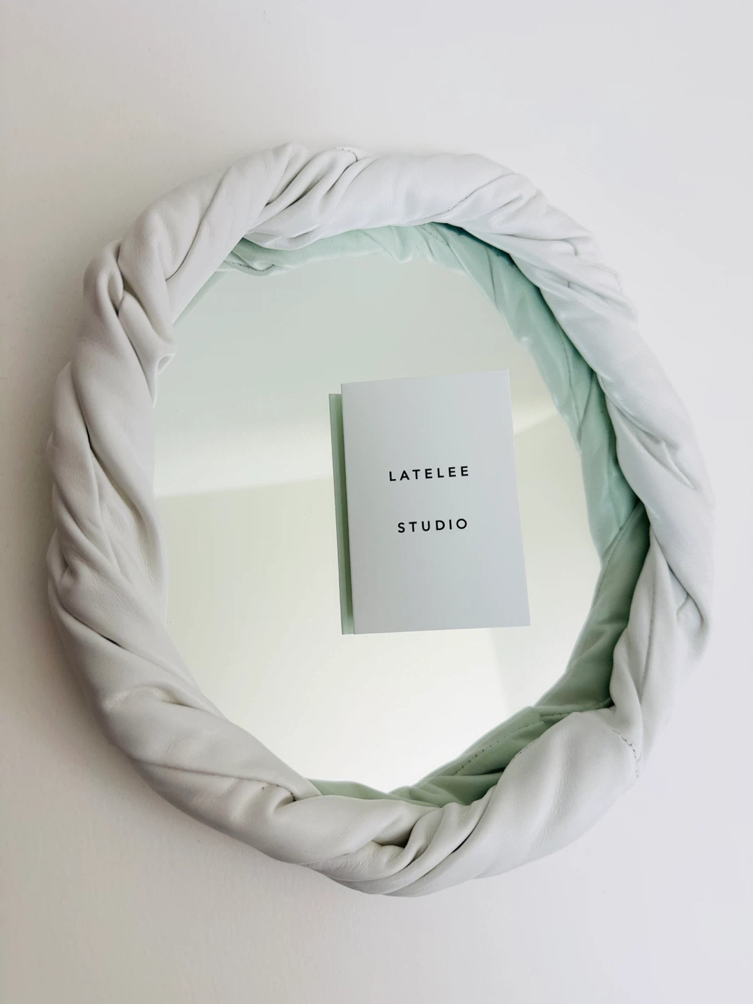 NEW! Mirrored jewelry plate (with leather) - photo 2