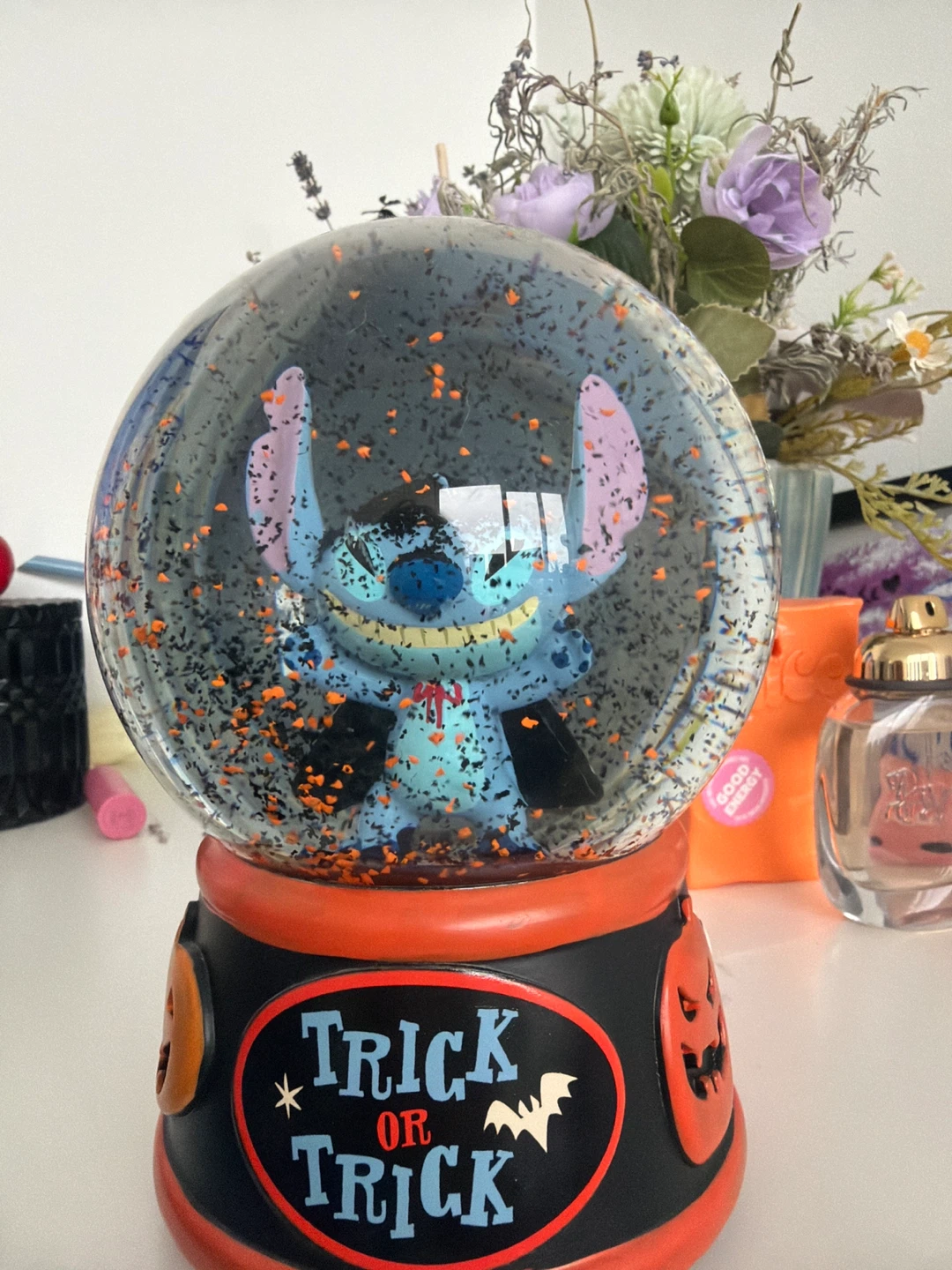 Disney Stitch Trick or Treat Snow Globe - photo 3