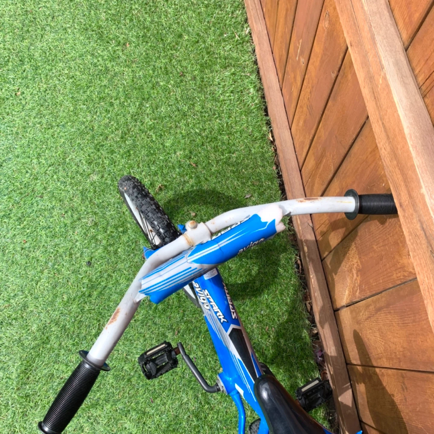 Kids Bike Avigo Spark Bicycle Blue 16 x 1.75" Wheels Youth Bike - photo 5