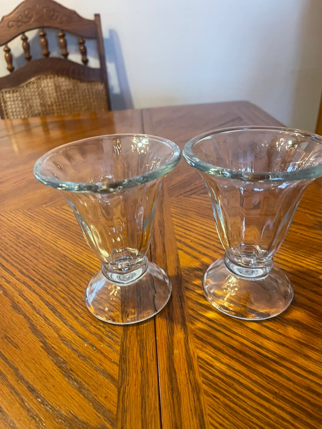 Set of 2 Clear Glass Dessert Cups