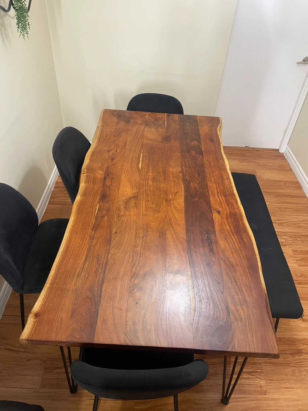 Dinning table