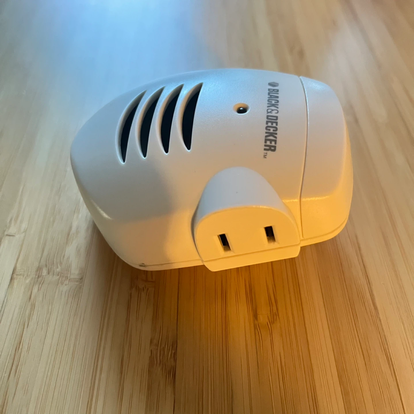 Black & Decker Plug-in Pest Repeller - photo 2