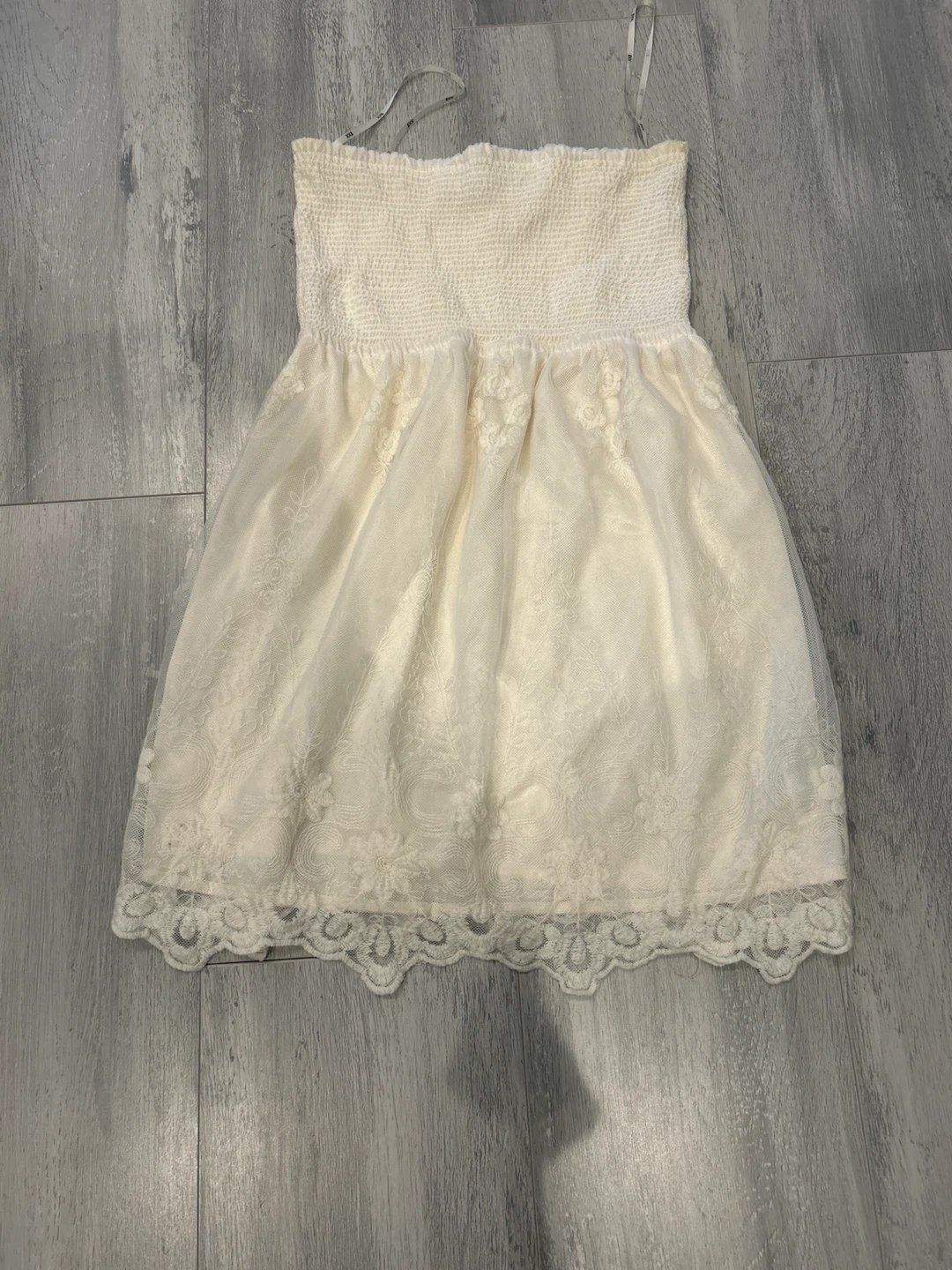 Forever 21 Cream Lace Strapless Dress S/P