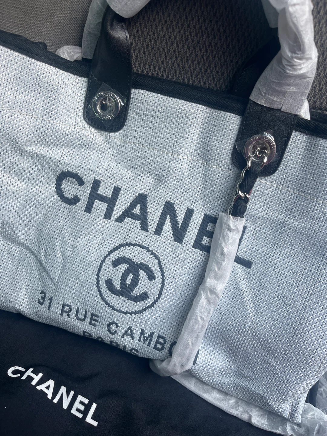 CHANEL Deauville Tote Bag - photo 2
