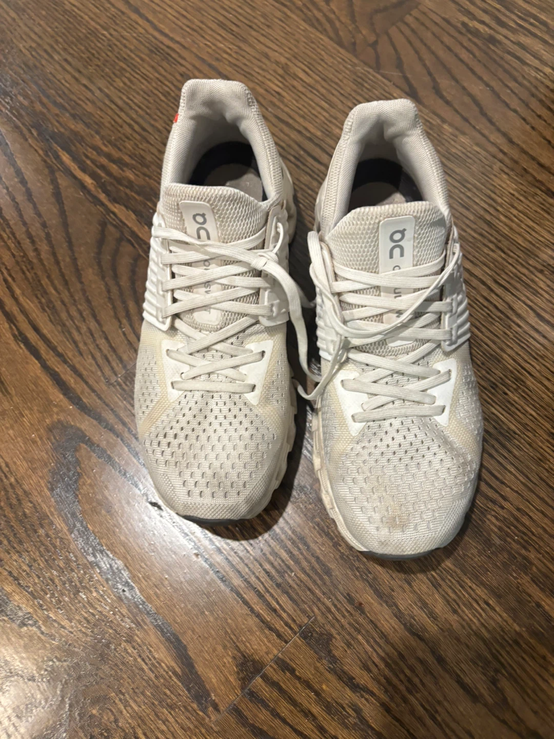 ON Cloud Running Shoes US W 9 / EU 40.5