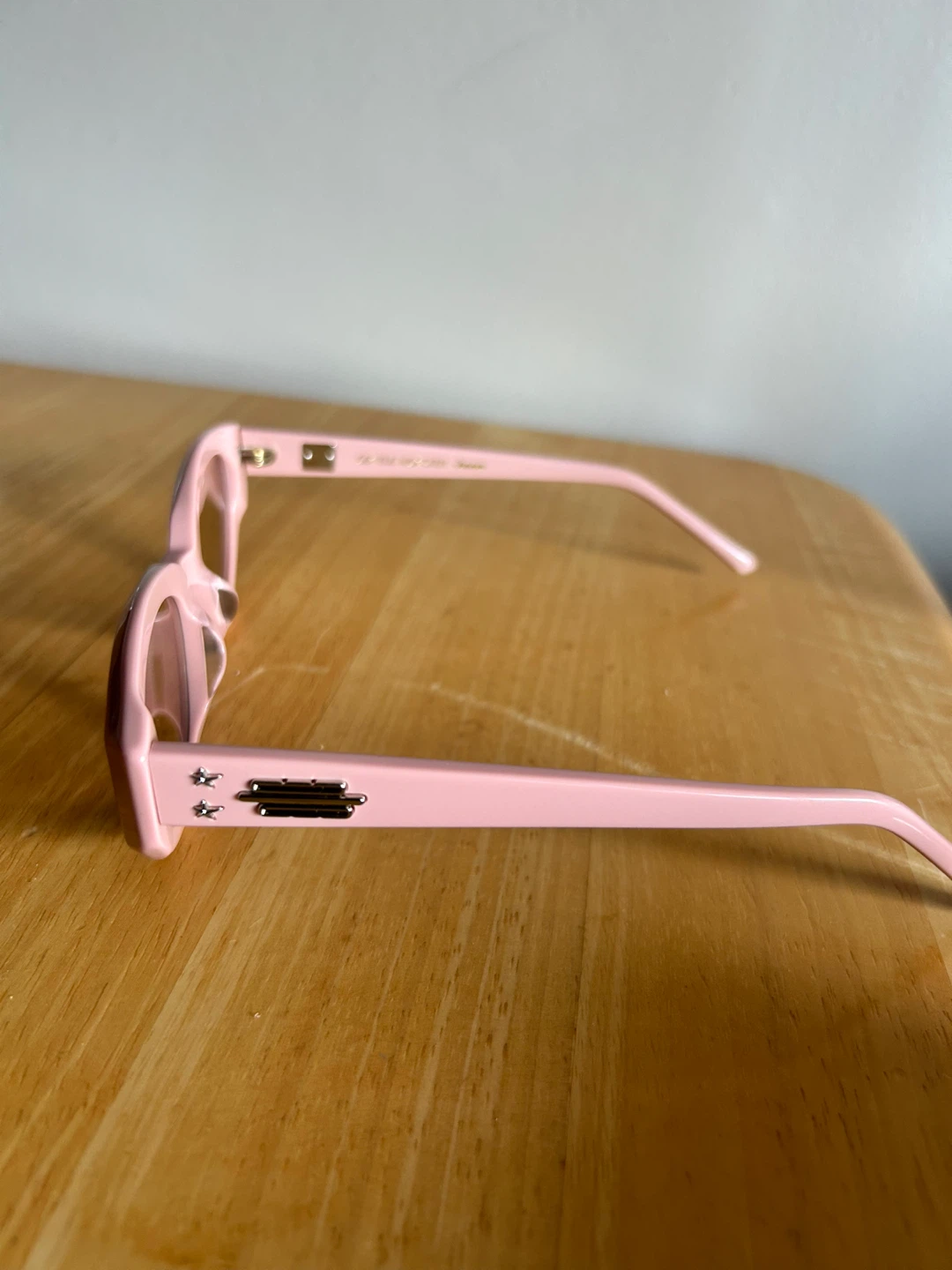 Gentle Monster Jennie Pink Cat-Eye Sunglasses - photo 2